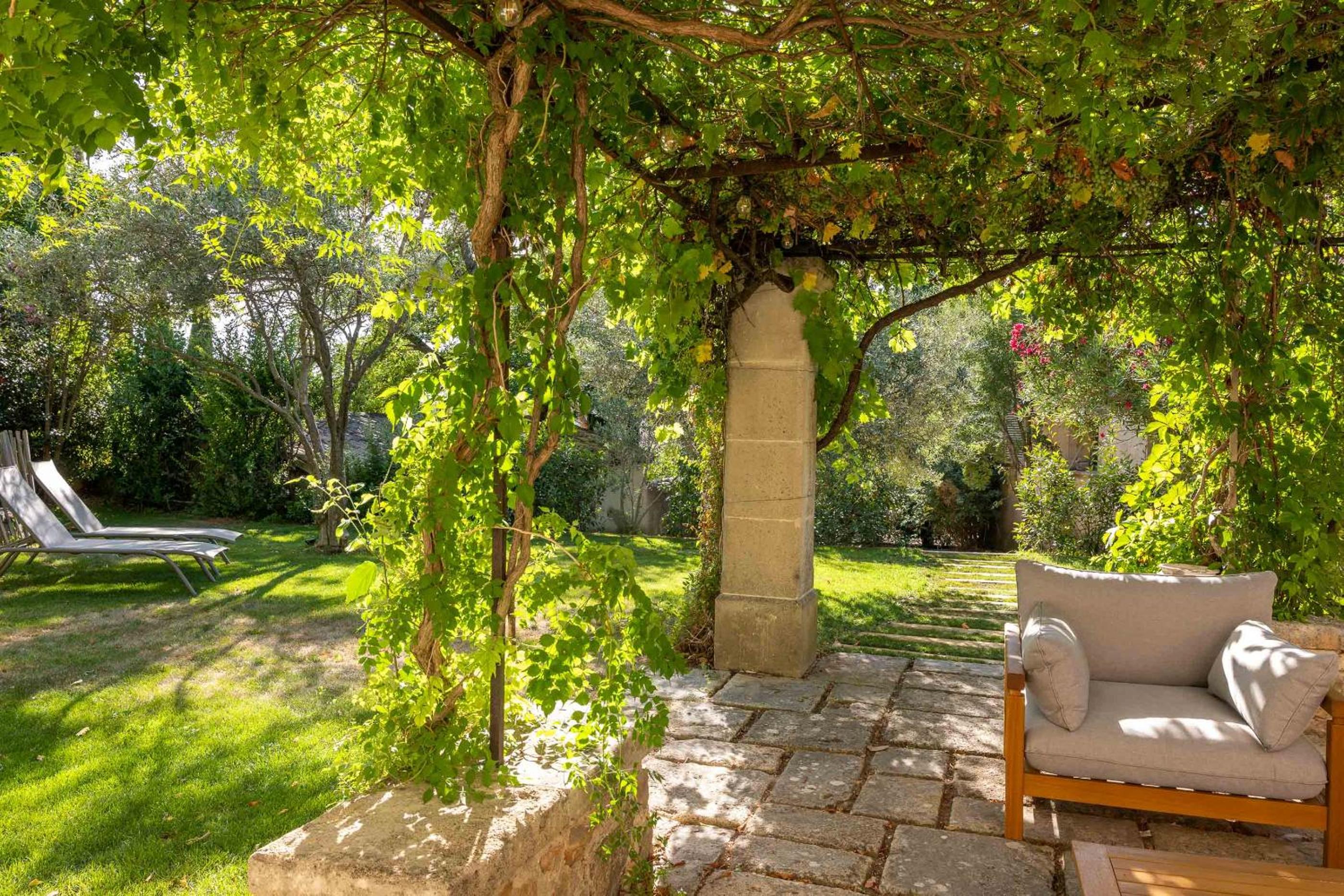Villa photo 3