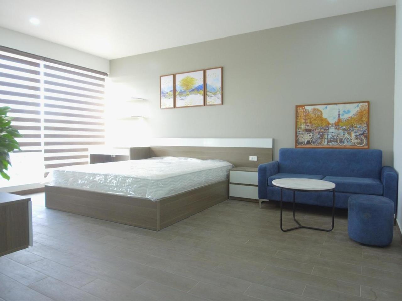 One-Bedroom Apartment photo 2