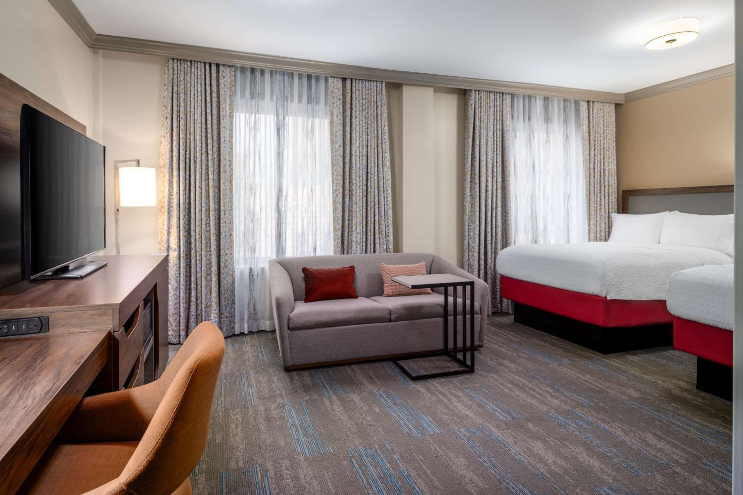 Studio Suite with Two Double Bed - City View - Photo 8
