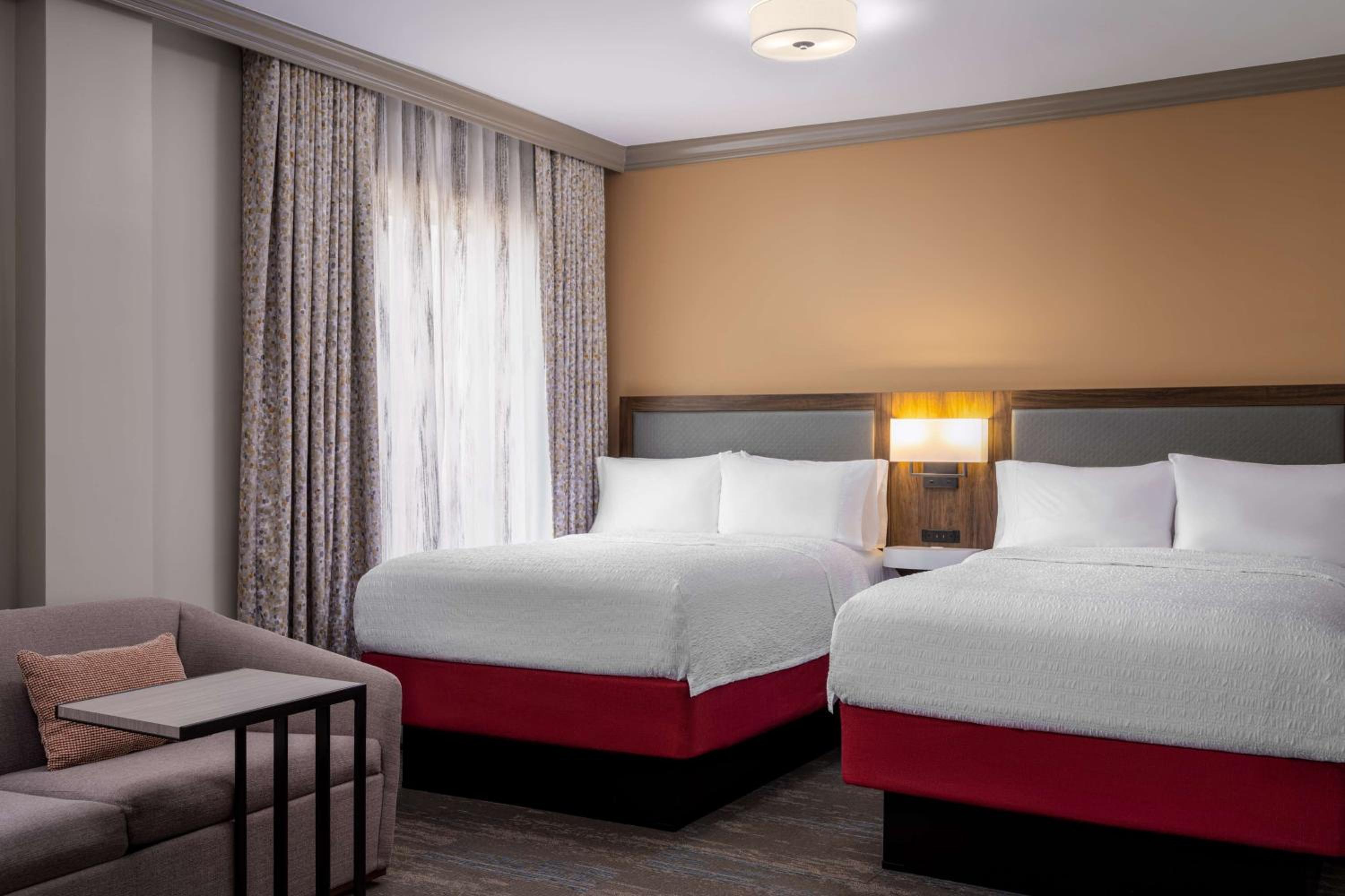 Studio Suite with Two Double Bed - City View - Photo 9
