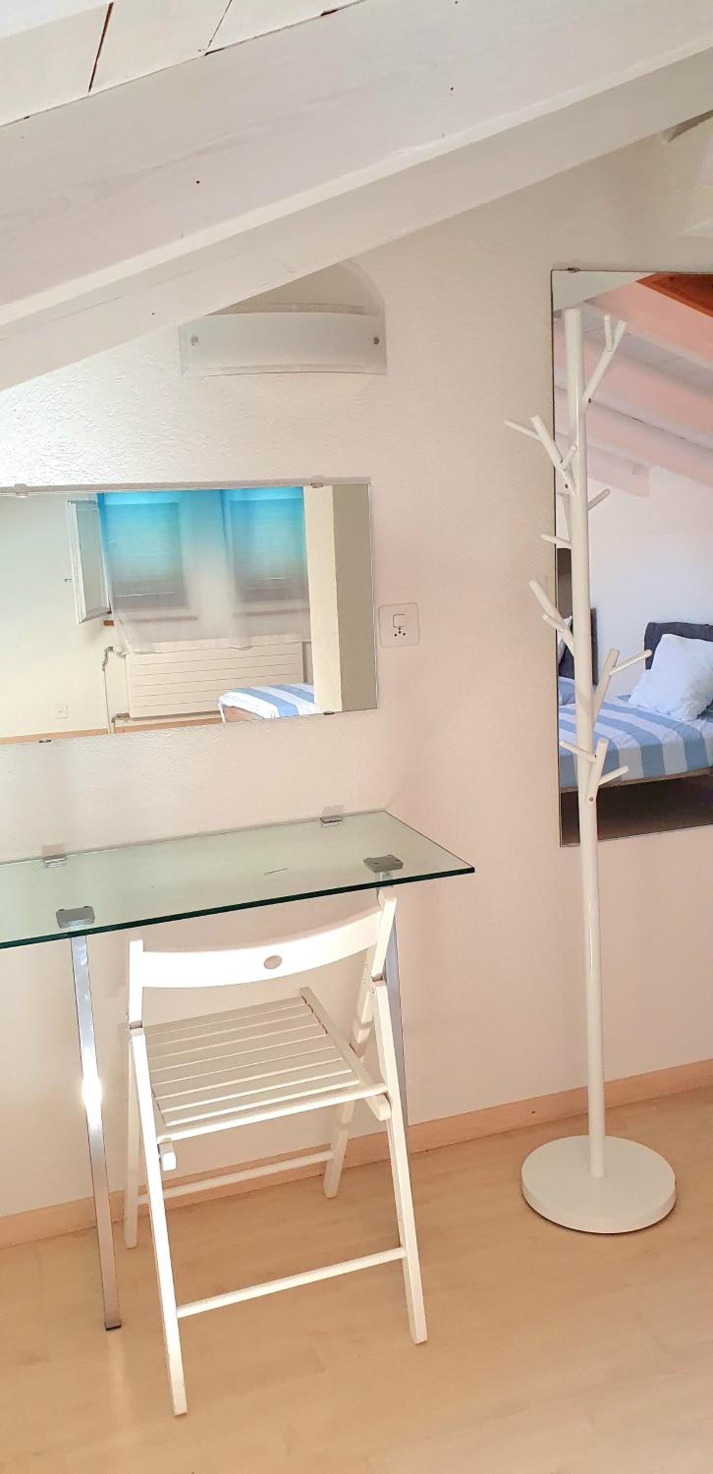Two-Bedroom Apartment with Balcony photo 3