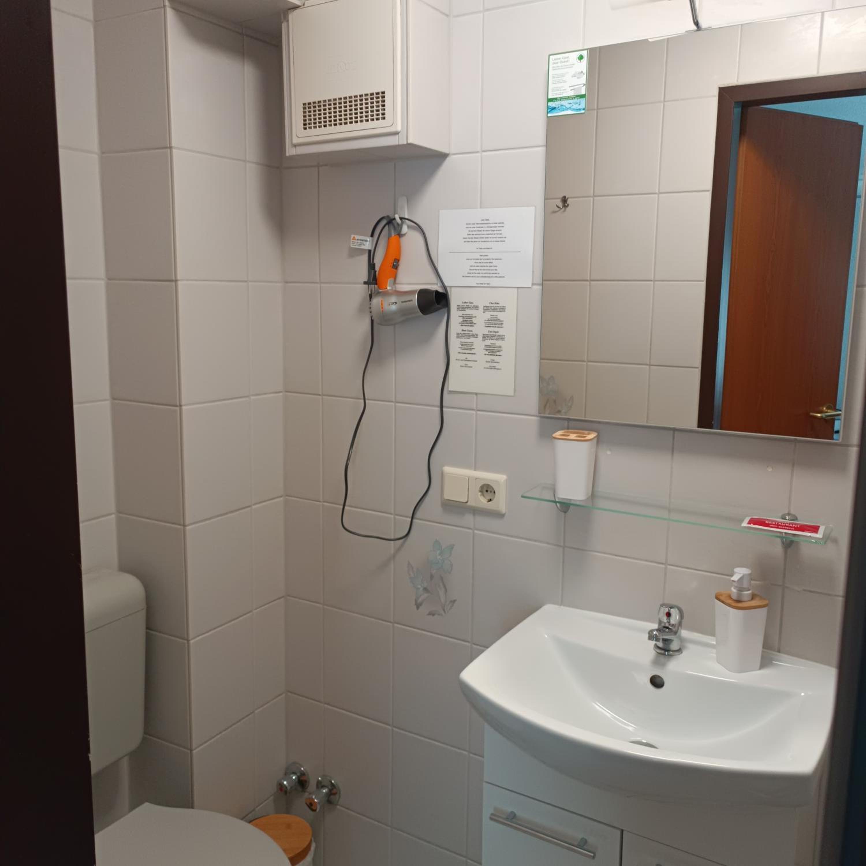 Single Room photo 3