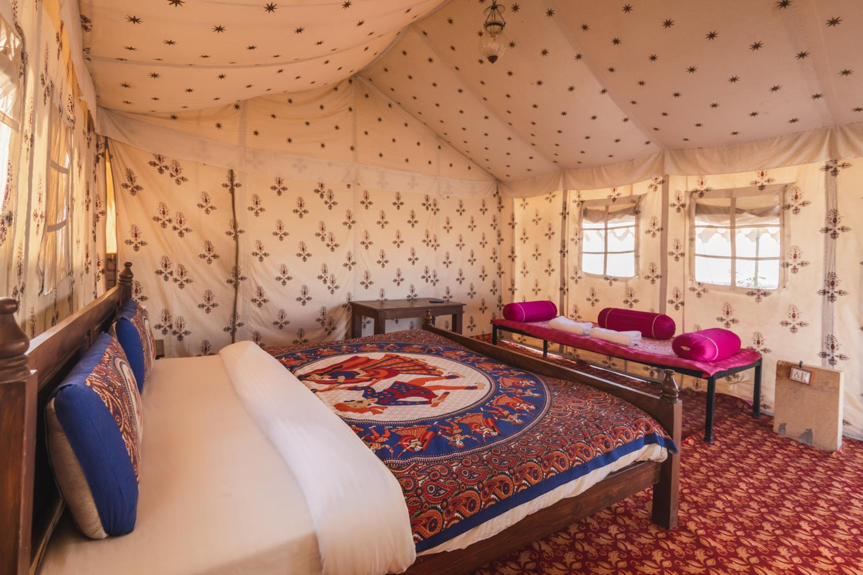 Deluxe King Room photo 2