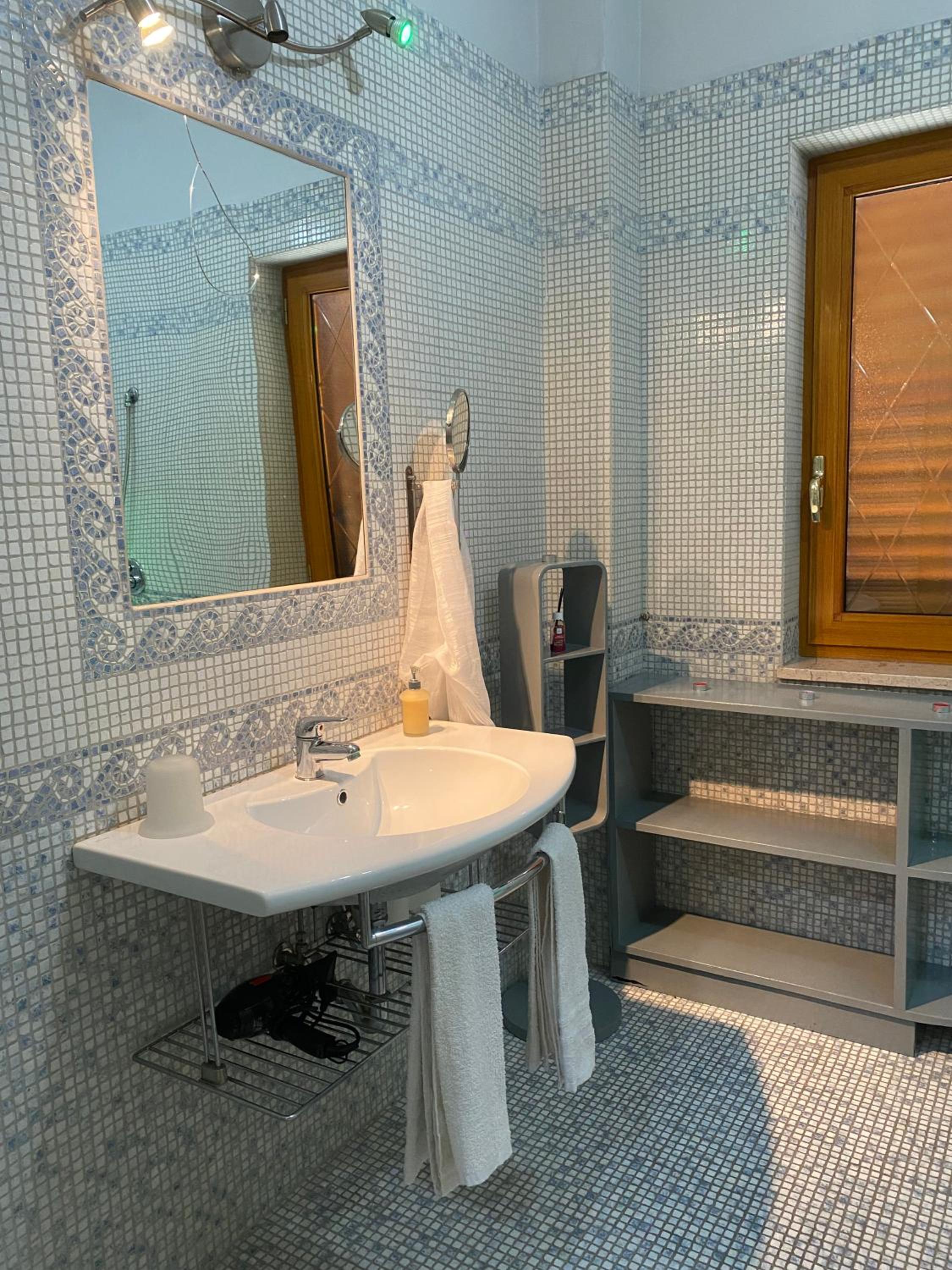 Double Room with Private External Bathroom photo 3