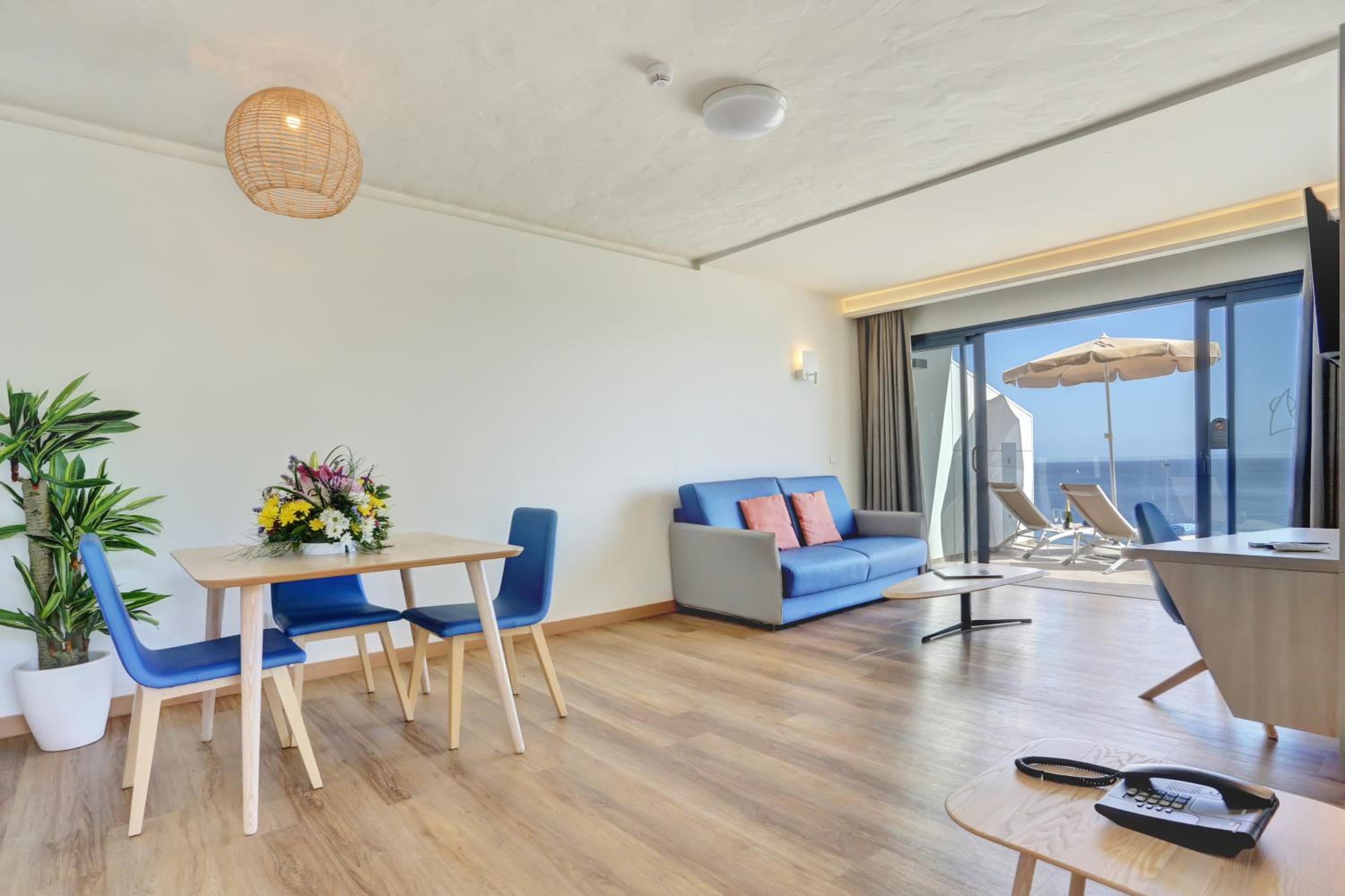 Apartamento con vista al mar