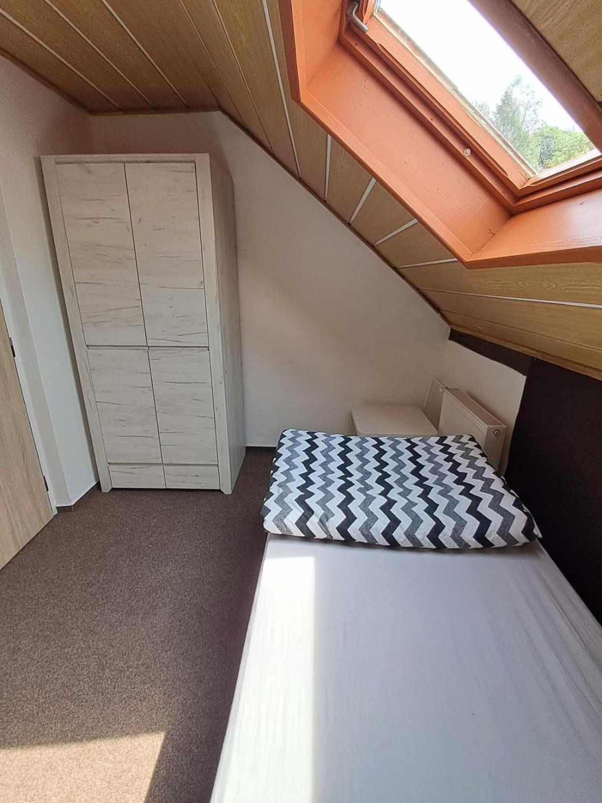 Single Room photo 1
