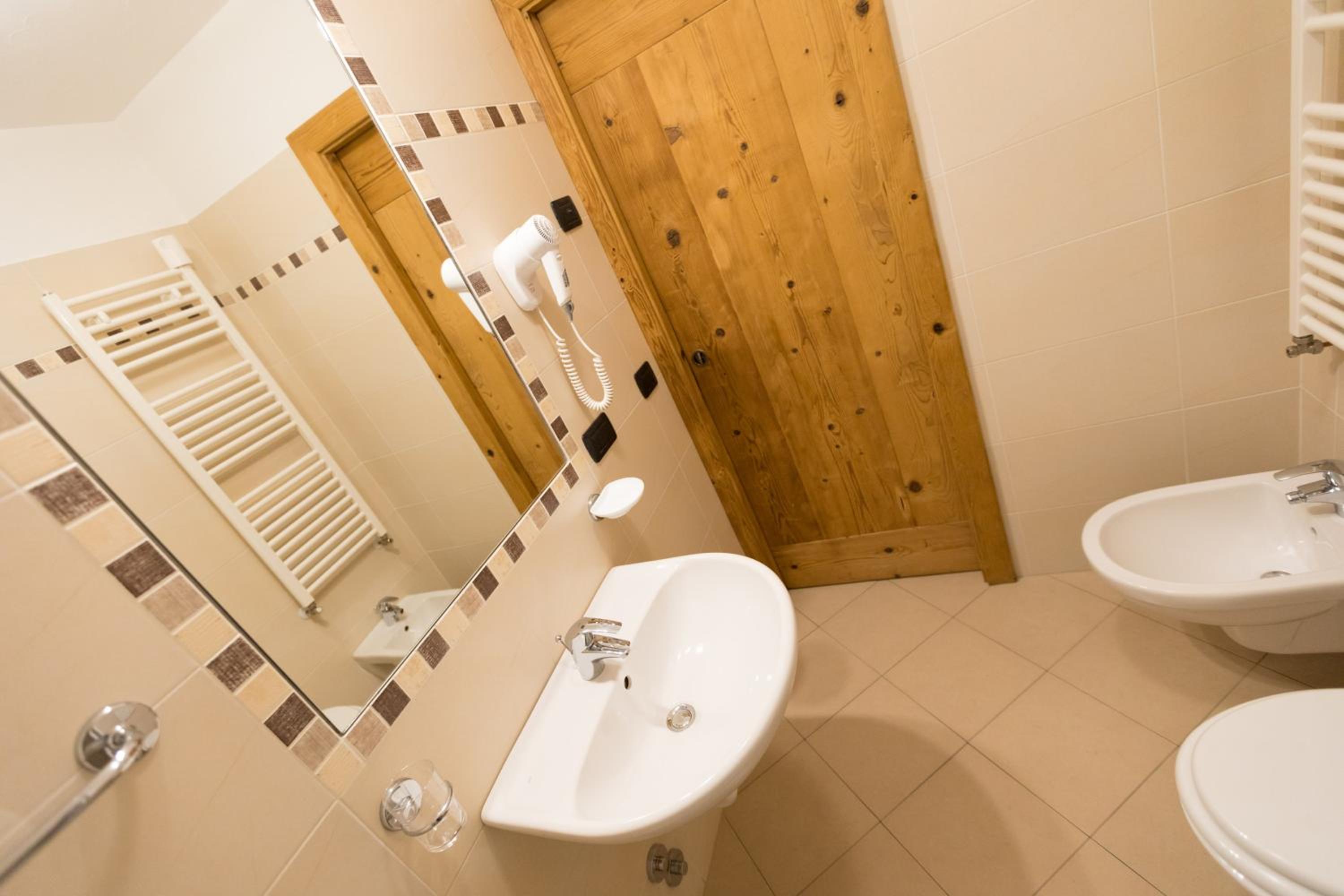 Double or Twin Room photo 2