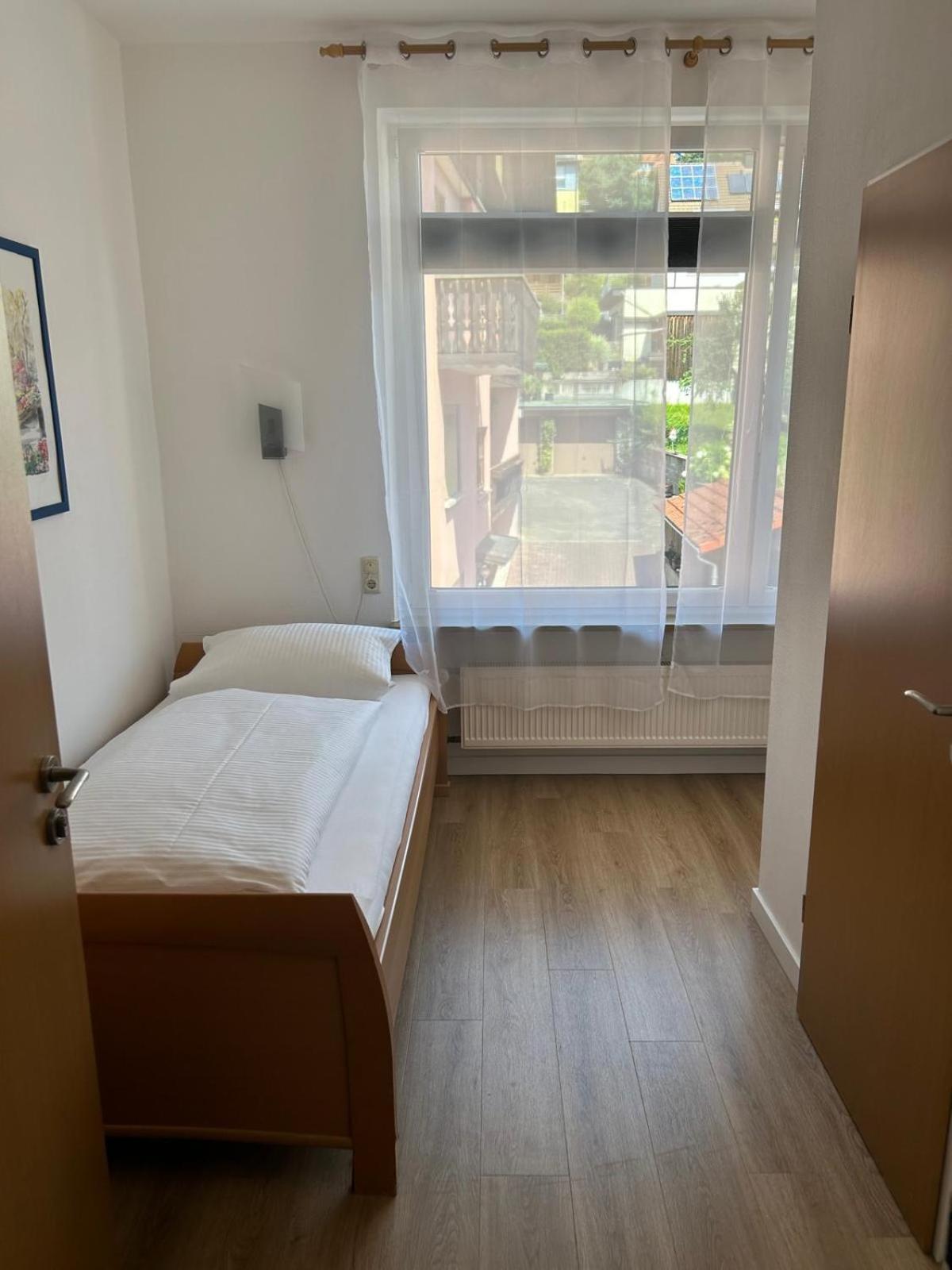 Single Room photo 2