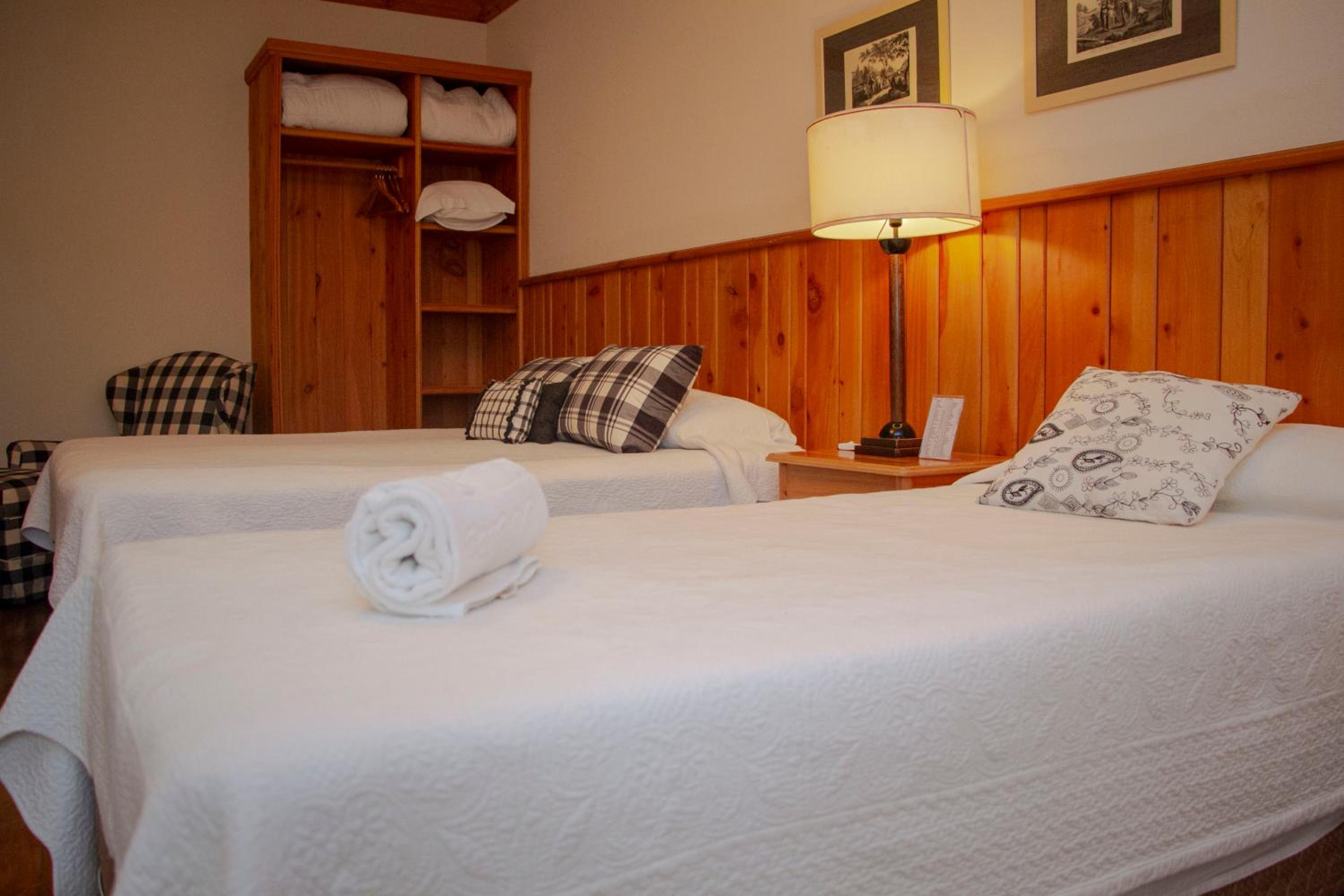 Triple Room with Bath photo 3