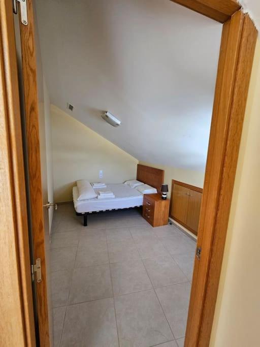 Apartamento de tres habitaciones con vista al mar