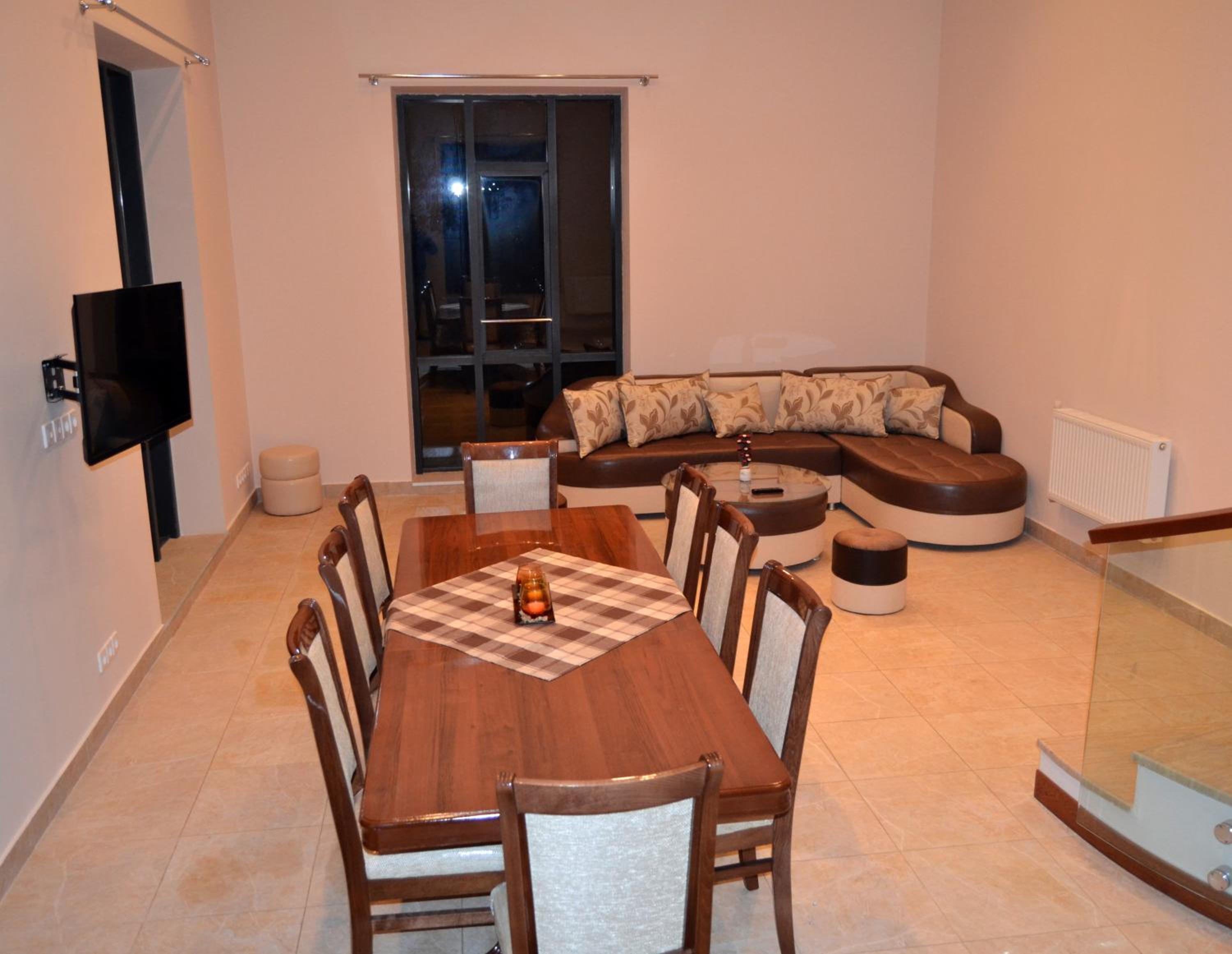 Three-Bedroom Villa photo 2