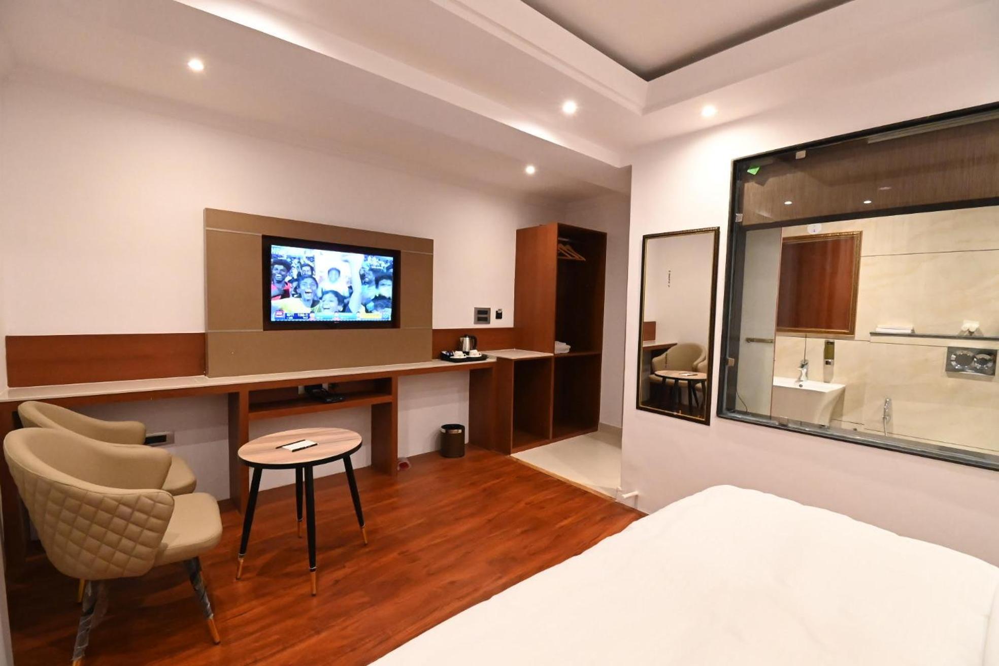 Deluxe Double or Twin Room with Balcony photo 1