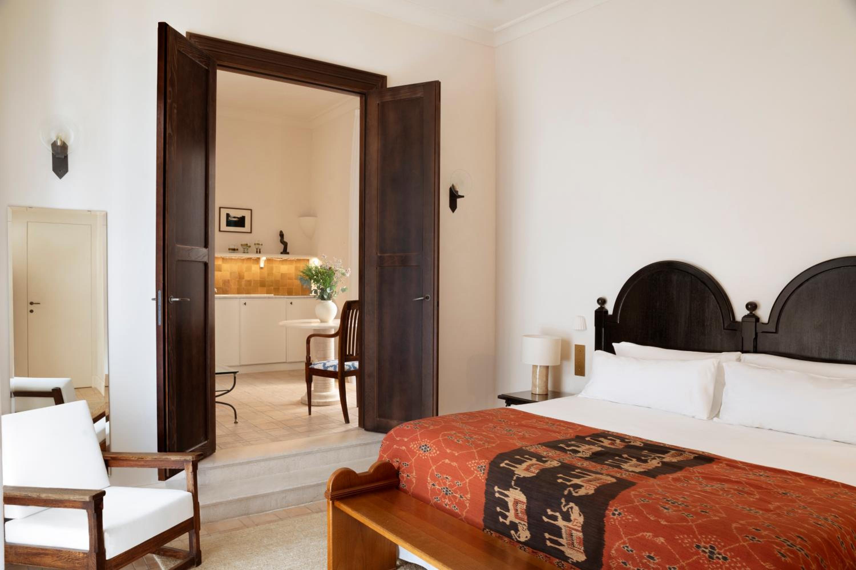 One-Bedroom Apartment - Photo 7