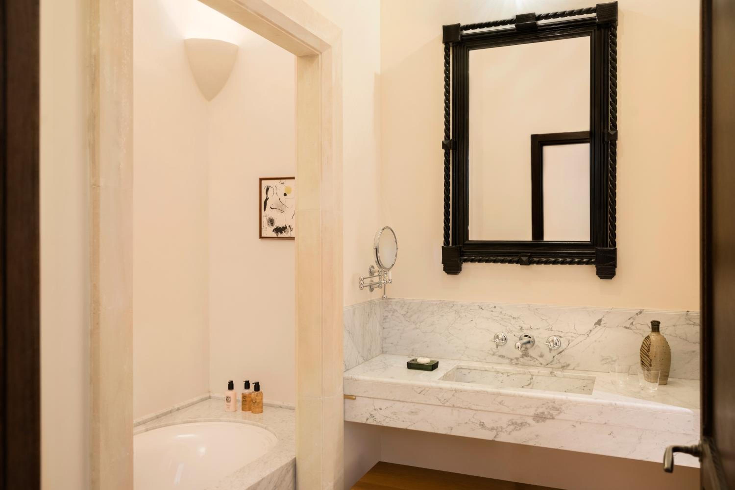 Two-Room Apartment - Photo 3