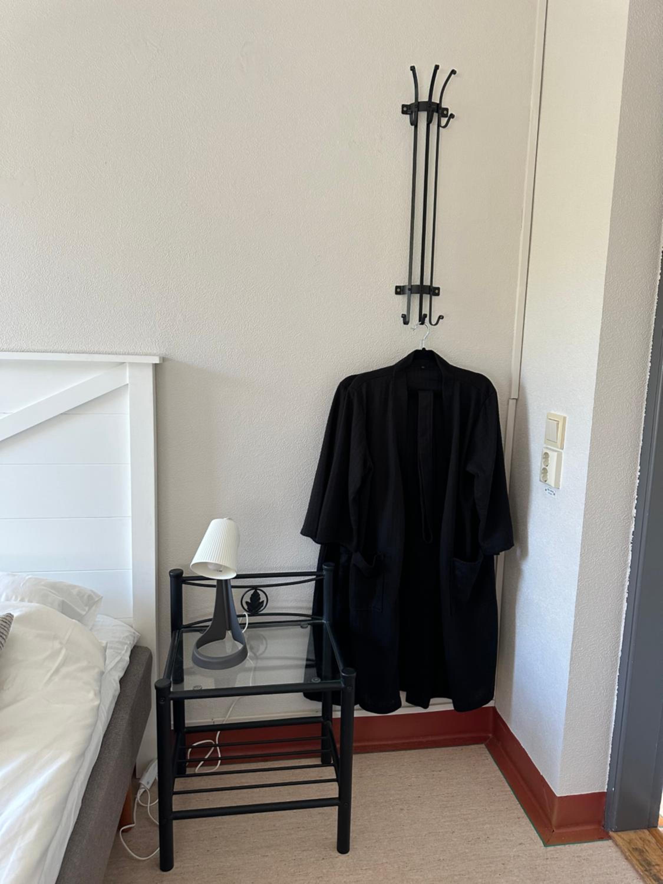 Double or Twin Room with Shared Bathroom photo 1