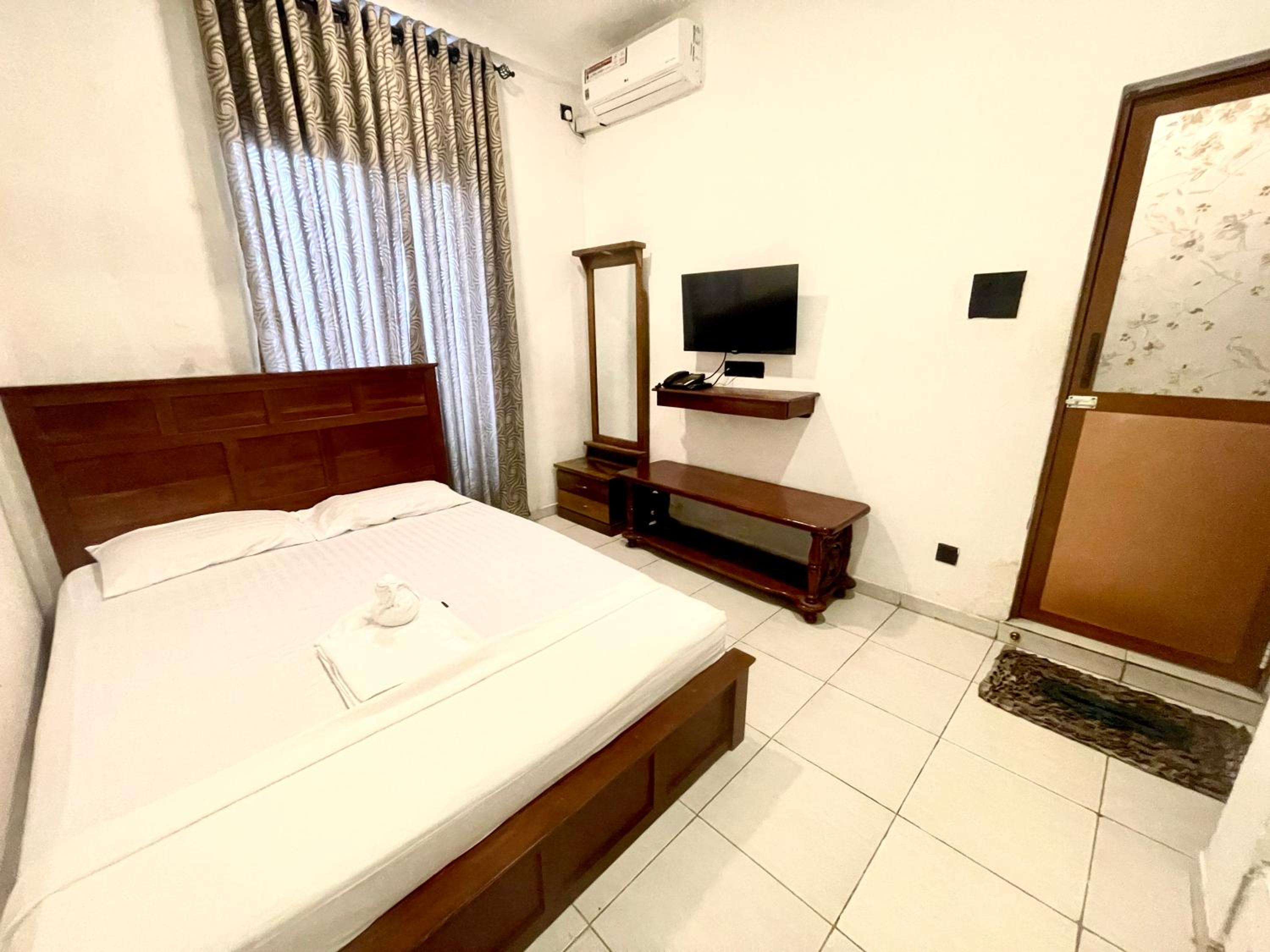 Deluxe Double Room (2 Adults + 1 Child) photo 3