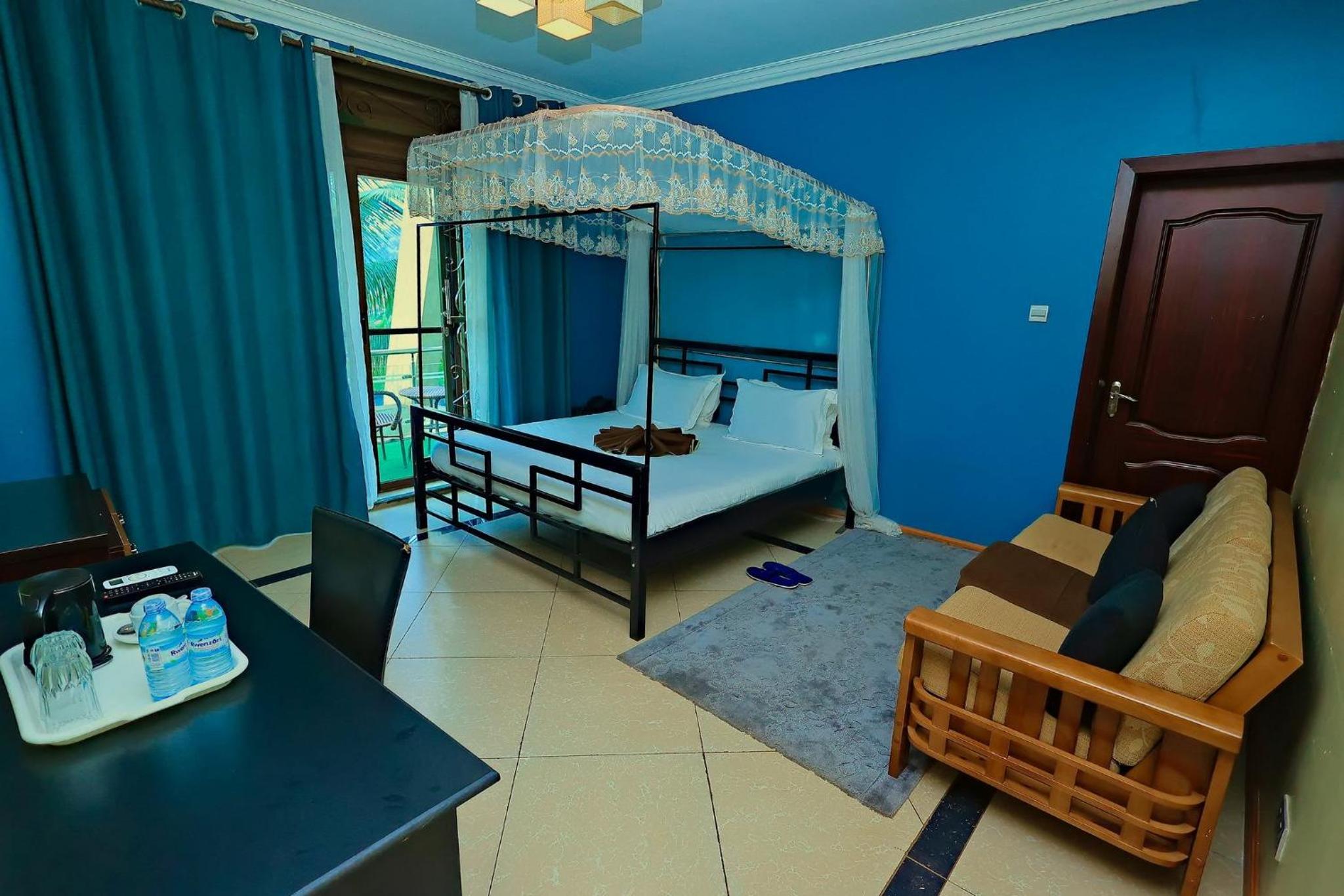 Deluxe Double or Twin Room with Balcony photo 1