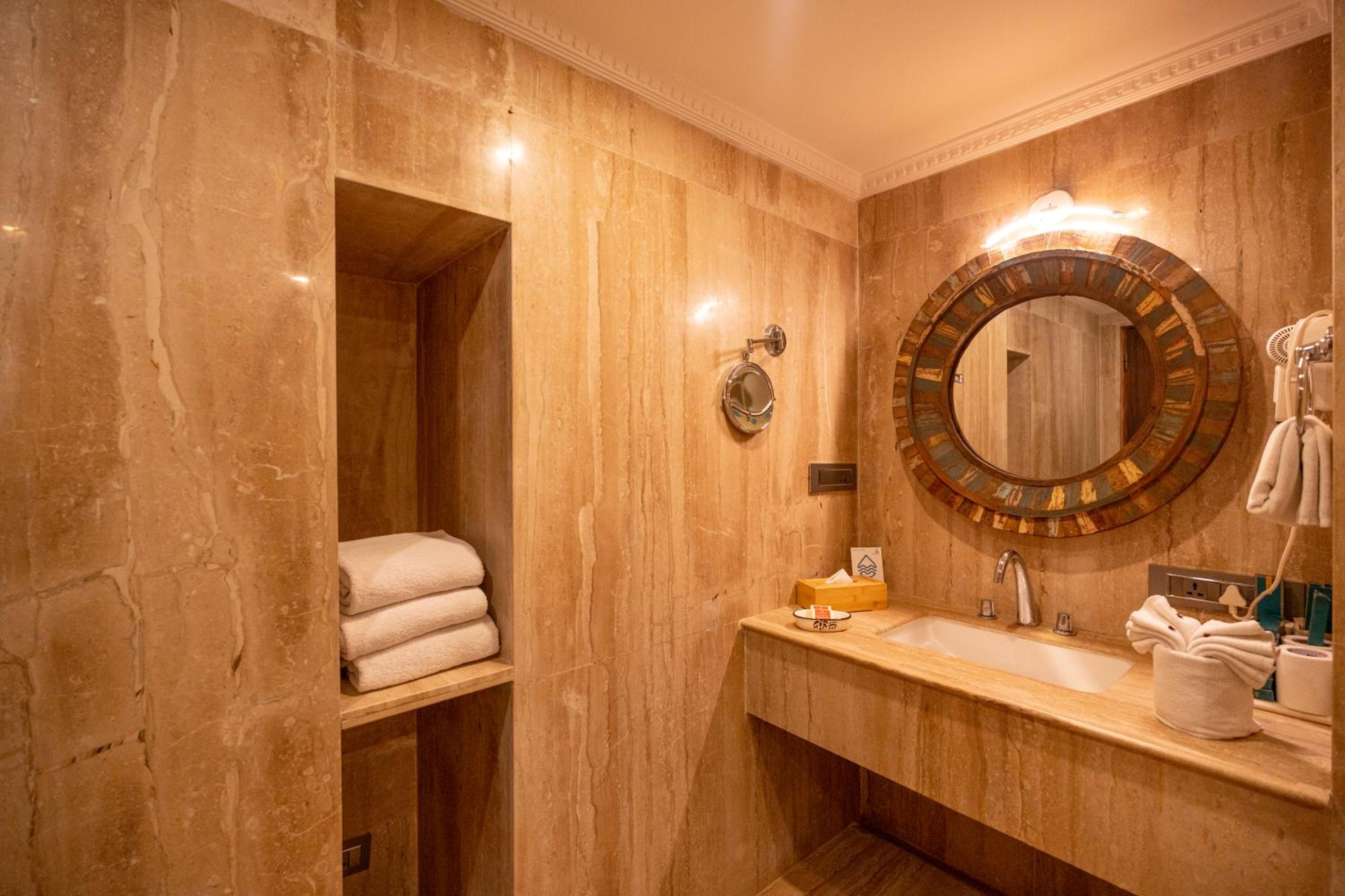  Lotus Suite with Balcony - Photo 7