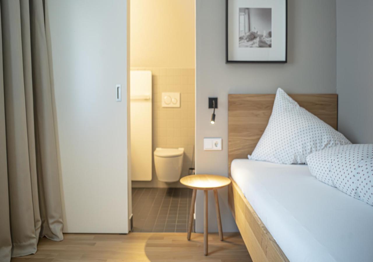 Single Room photo 3
