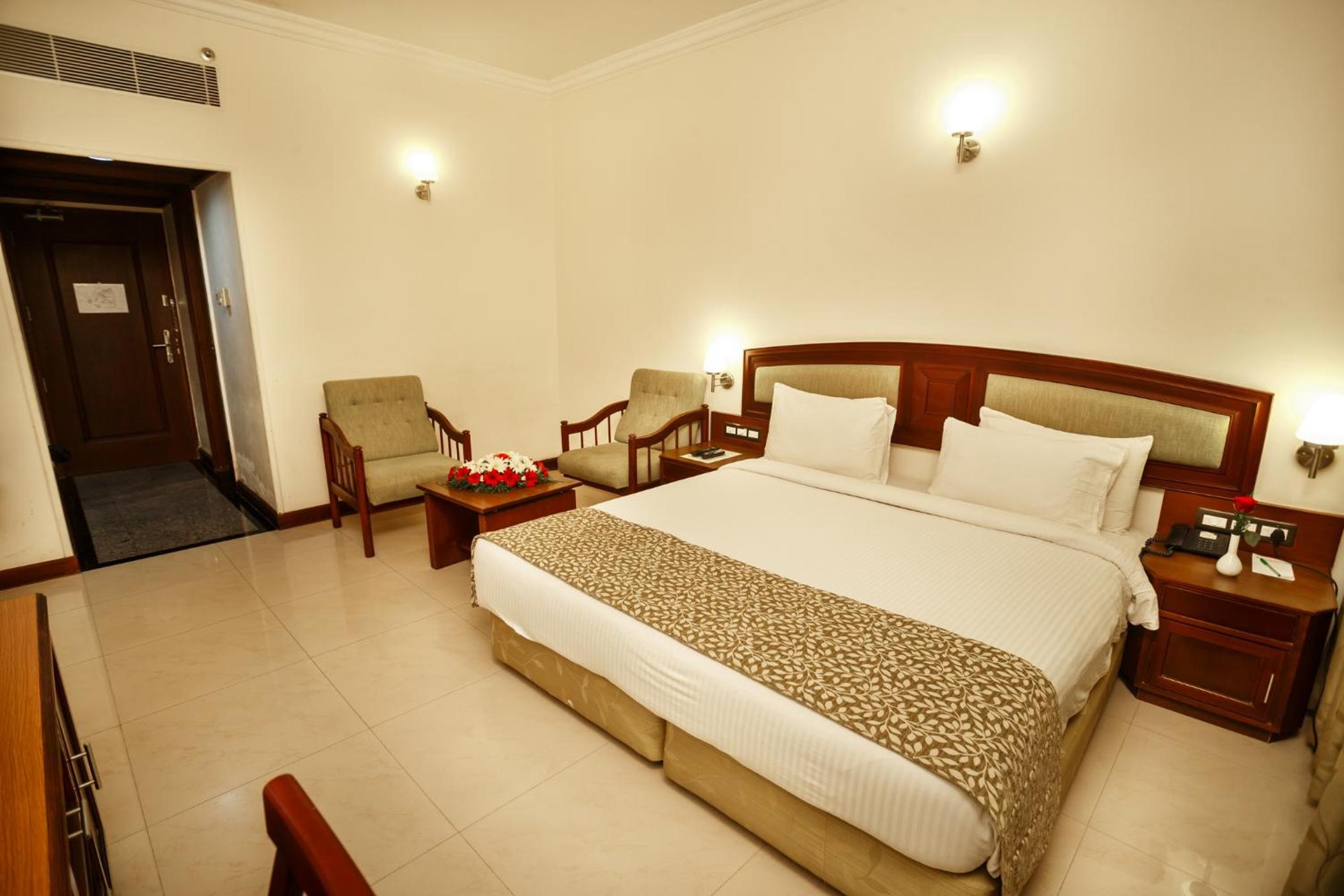 Deluxe Double or Twin Room photo 2