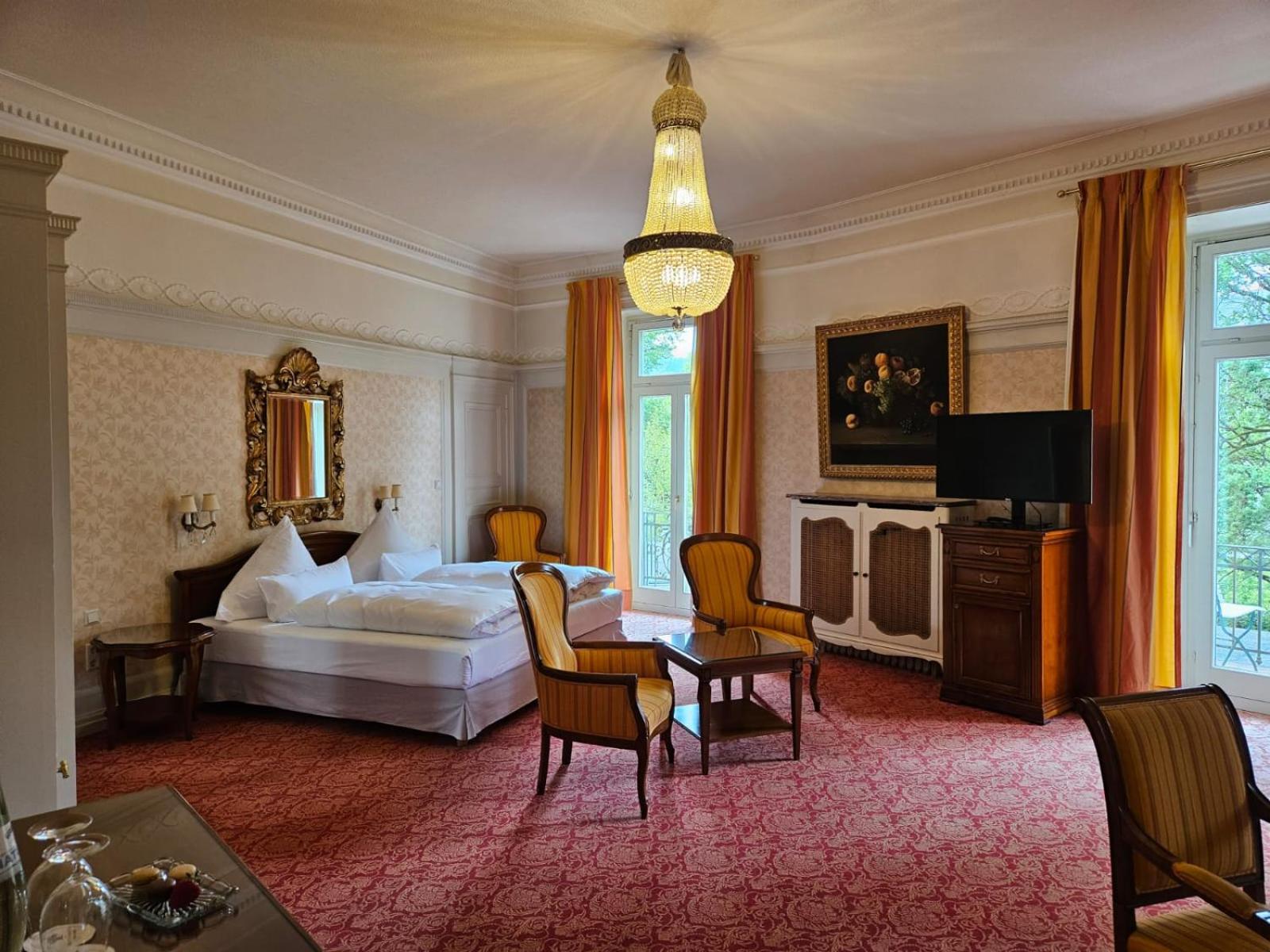 Premium Double Room with Park View - Photo 1