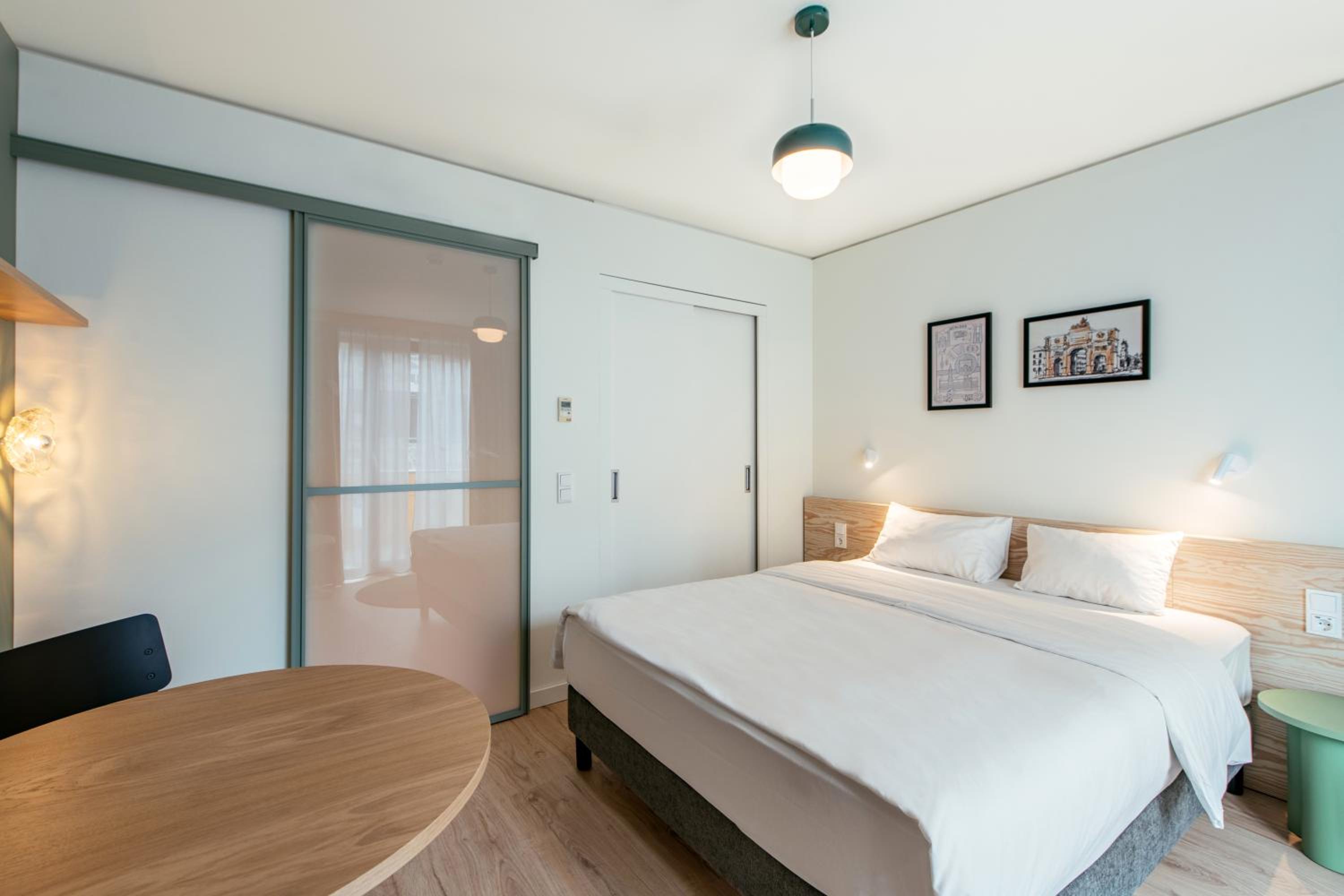 Studio with Double or Twin Bed photo 1