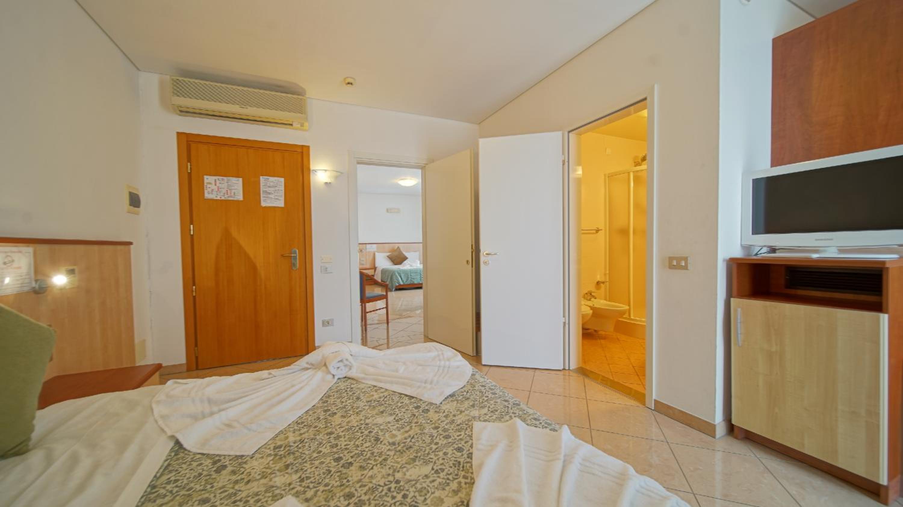 Quadruple Room photo 3