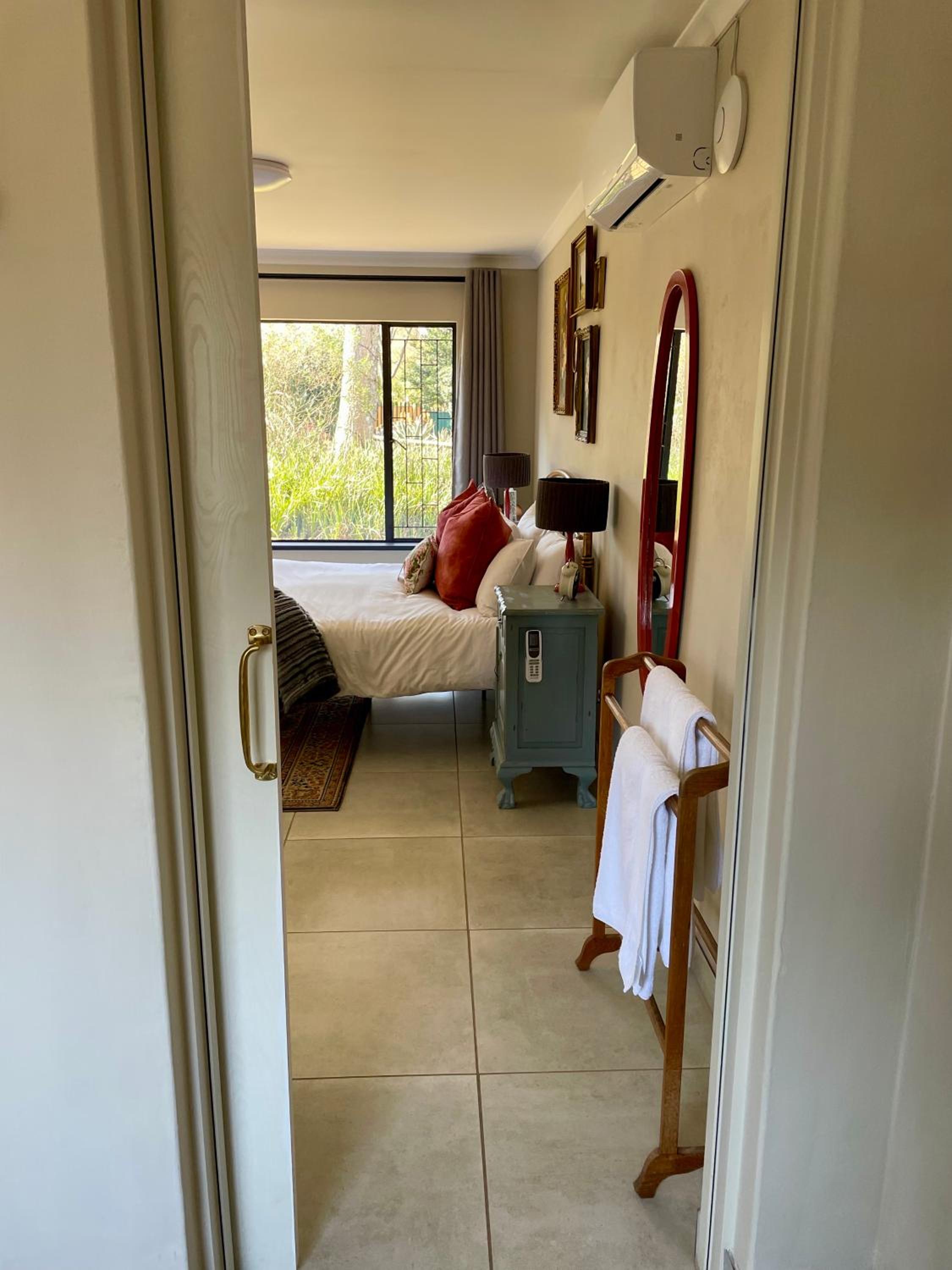 One-Bedroom House photo 3