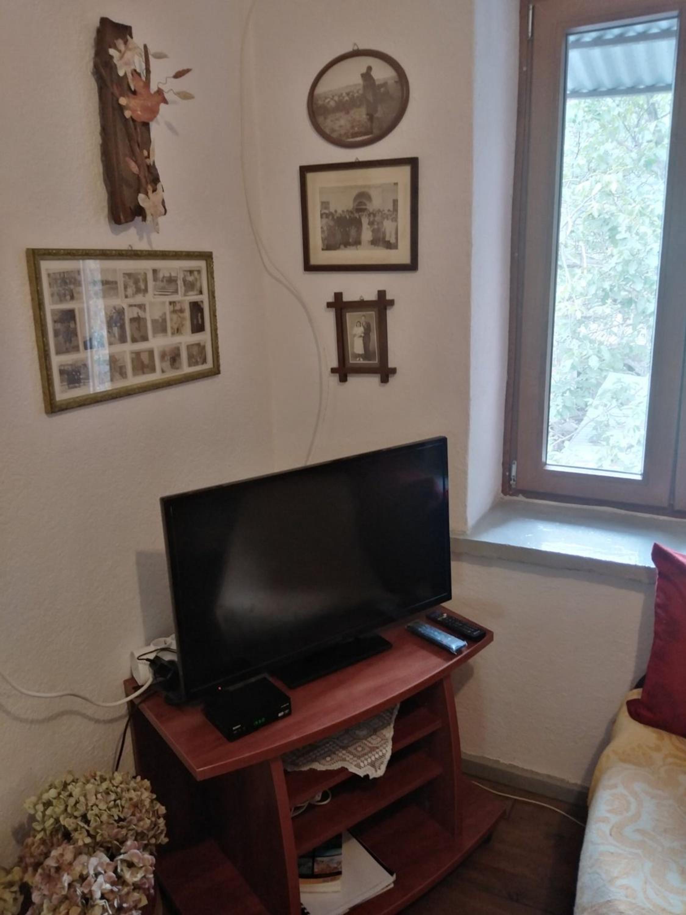 Two-Bedroom House photo 2