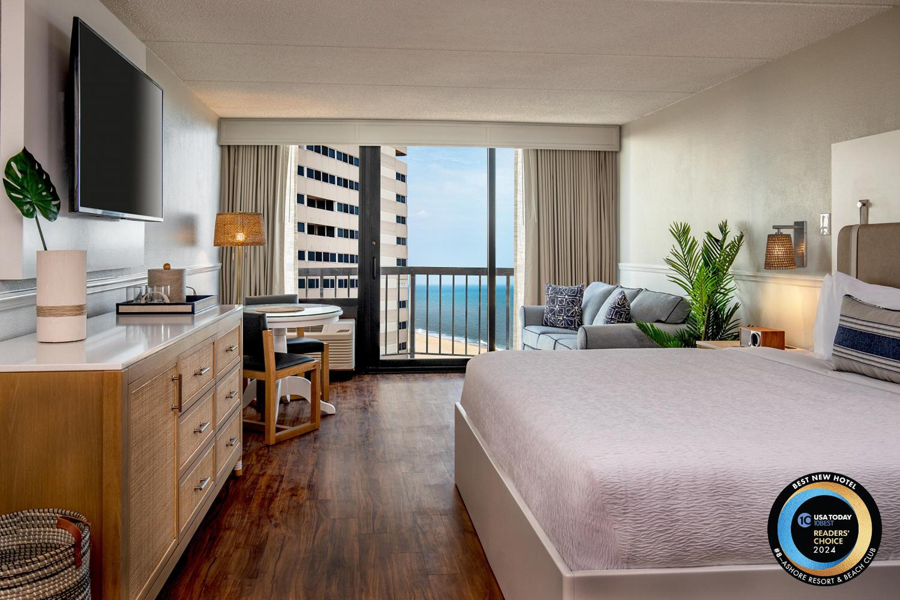 King Room with Sofa Bed - Oceanside - Photo 17