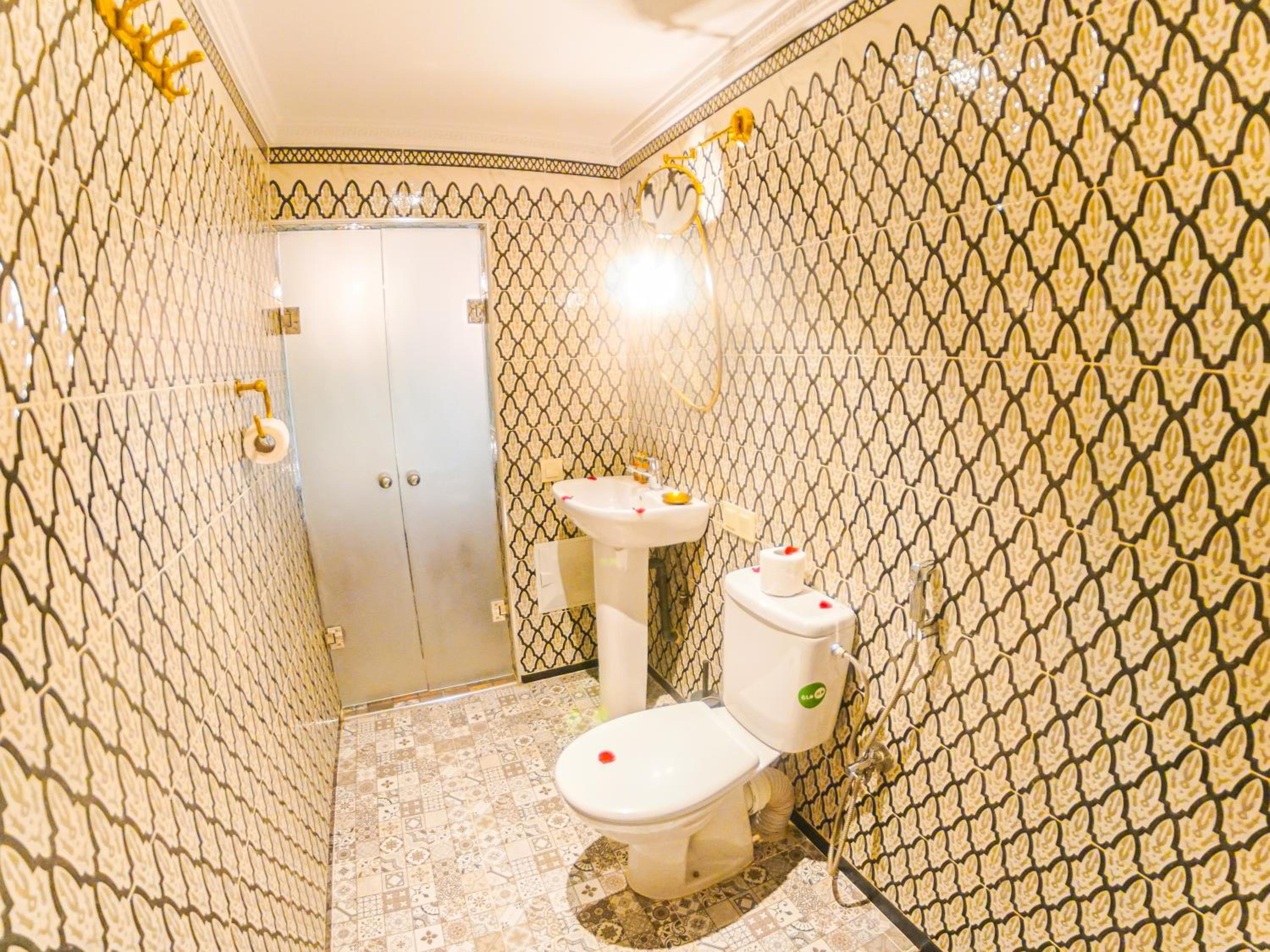 Standard Double or Twin Room - Photo 3