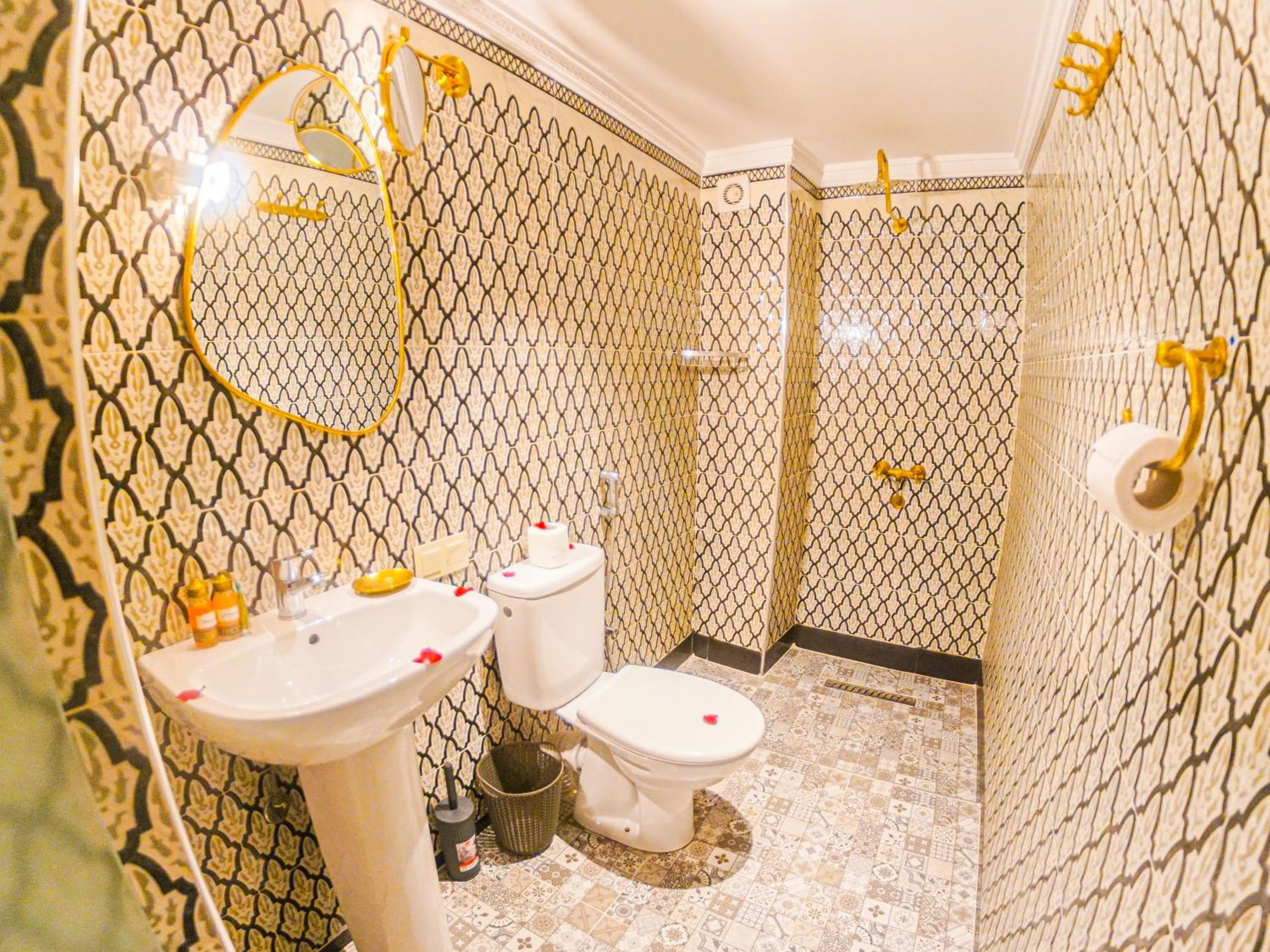 Standard Double or Twin Room - Photo 2