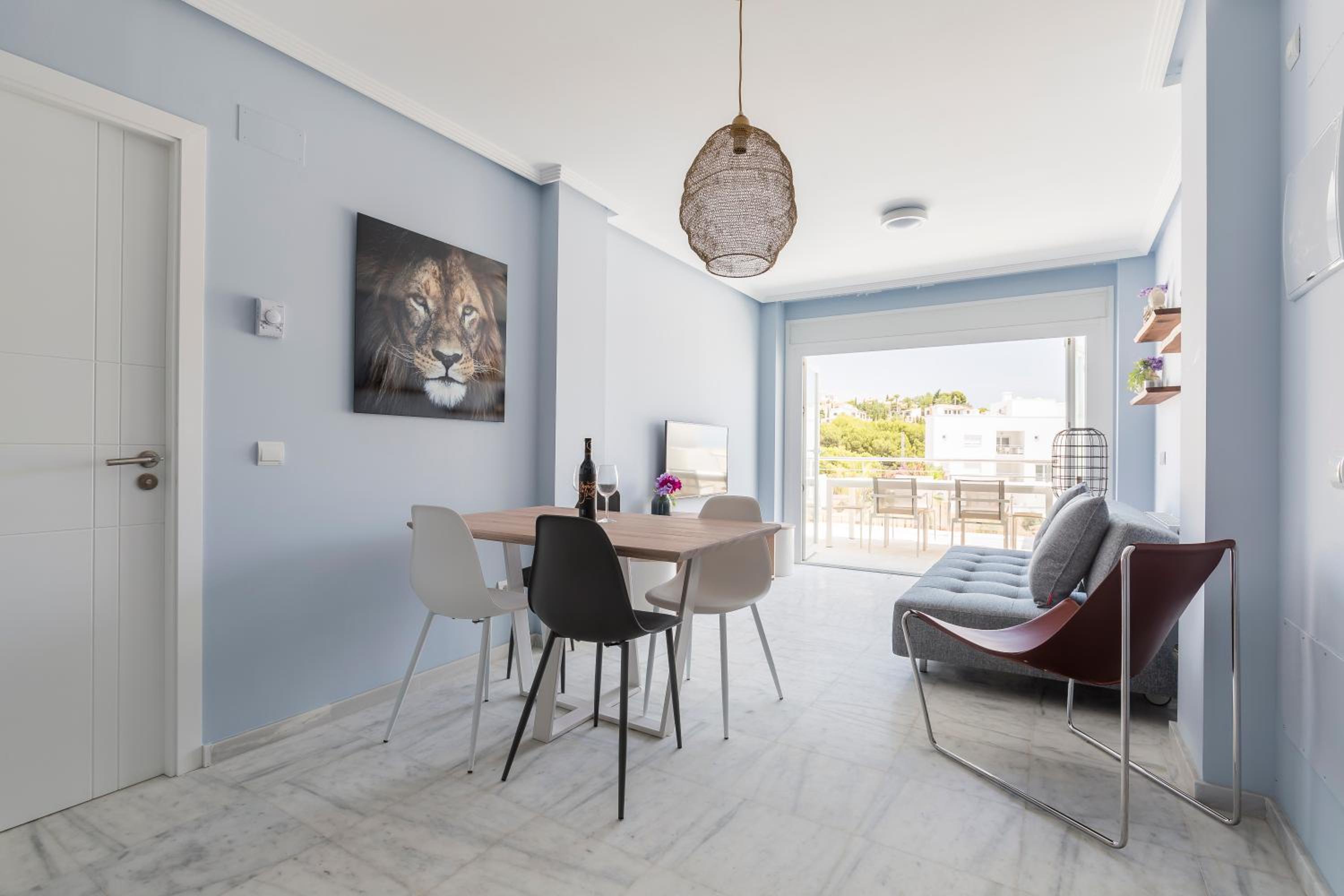 Apartamento con terraza y vistas Apartamento con terraza y vistas