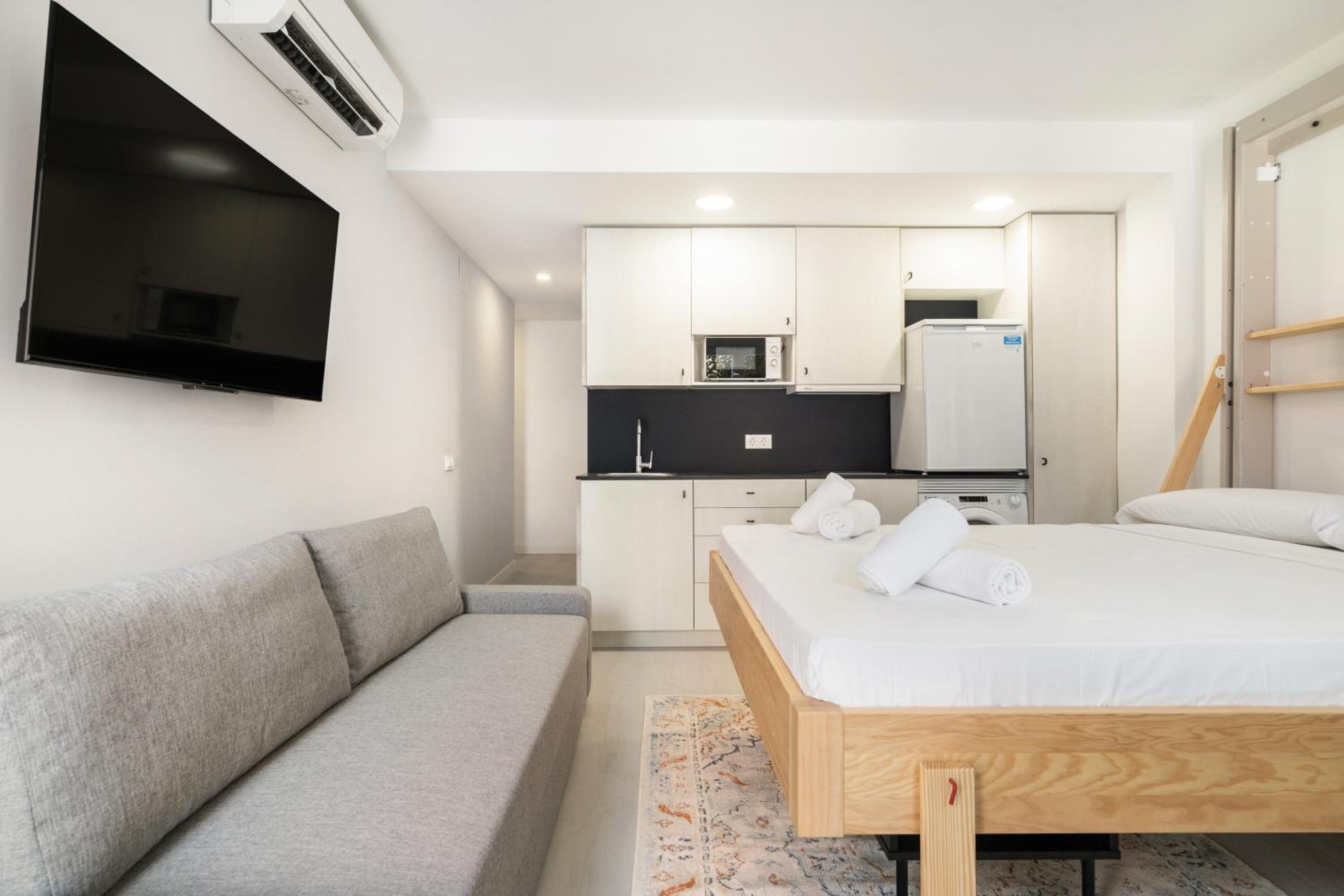 Apartamento con Balcón