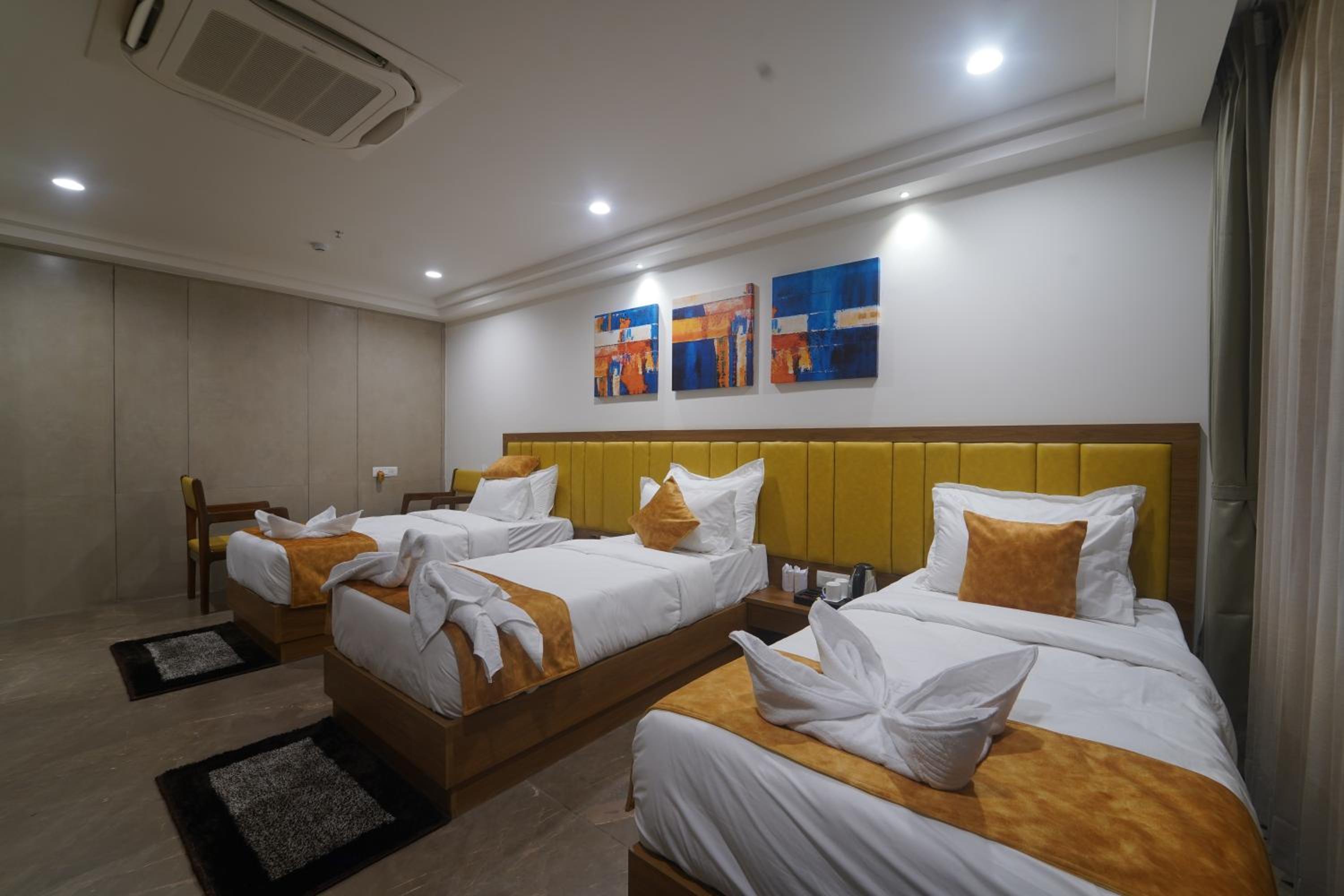 Executive Triple Room photo 2