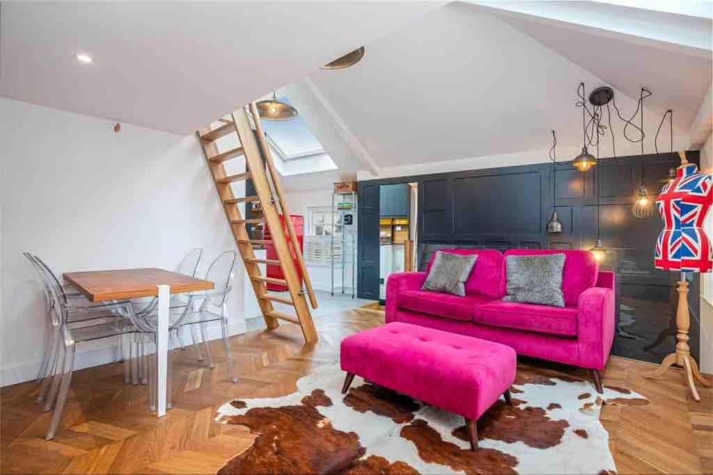 One-Bedroom House photo 1