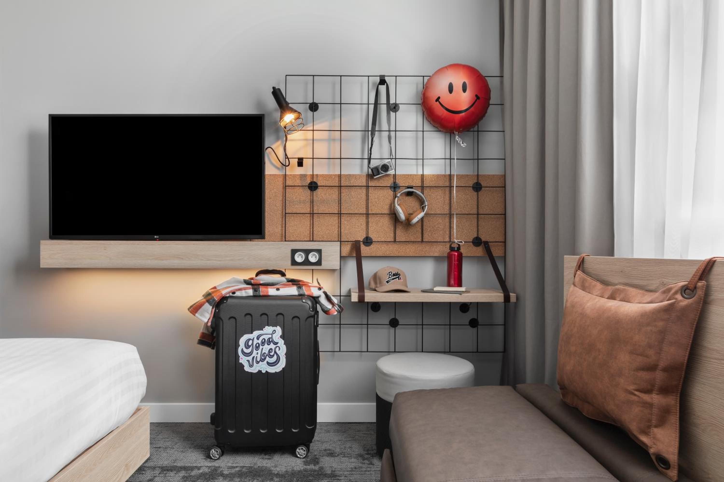Family Queen Room with Sofa Bed