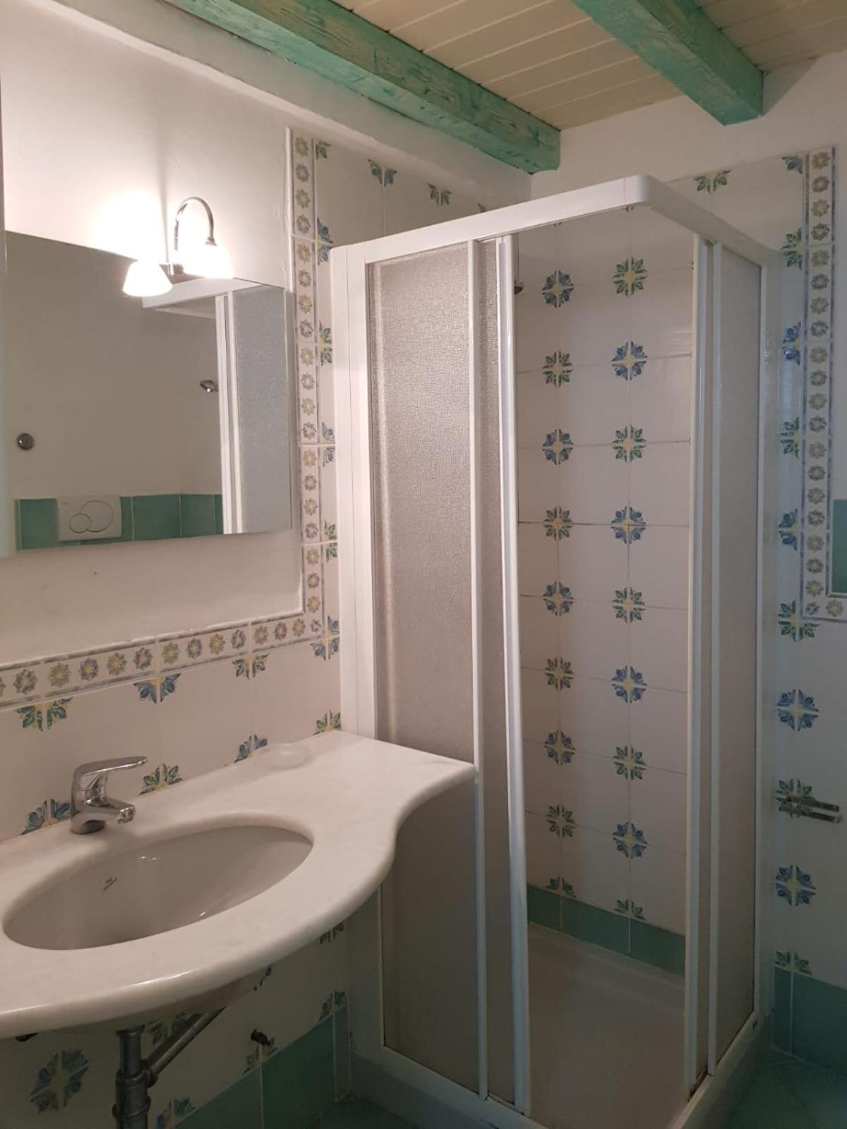Two-Bedroom Apartment (4 Adults) - Photo 7