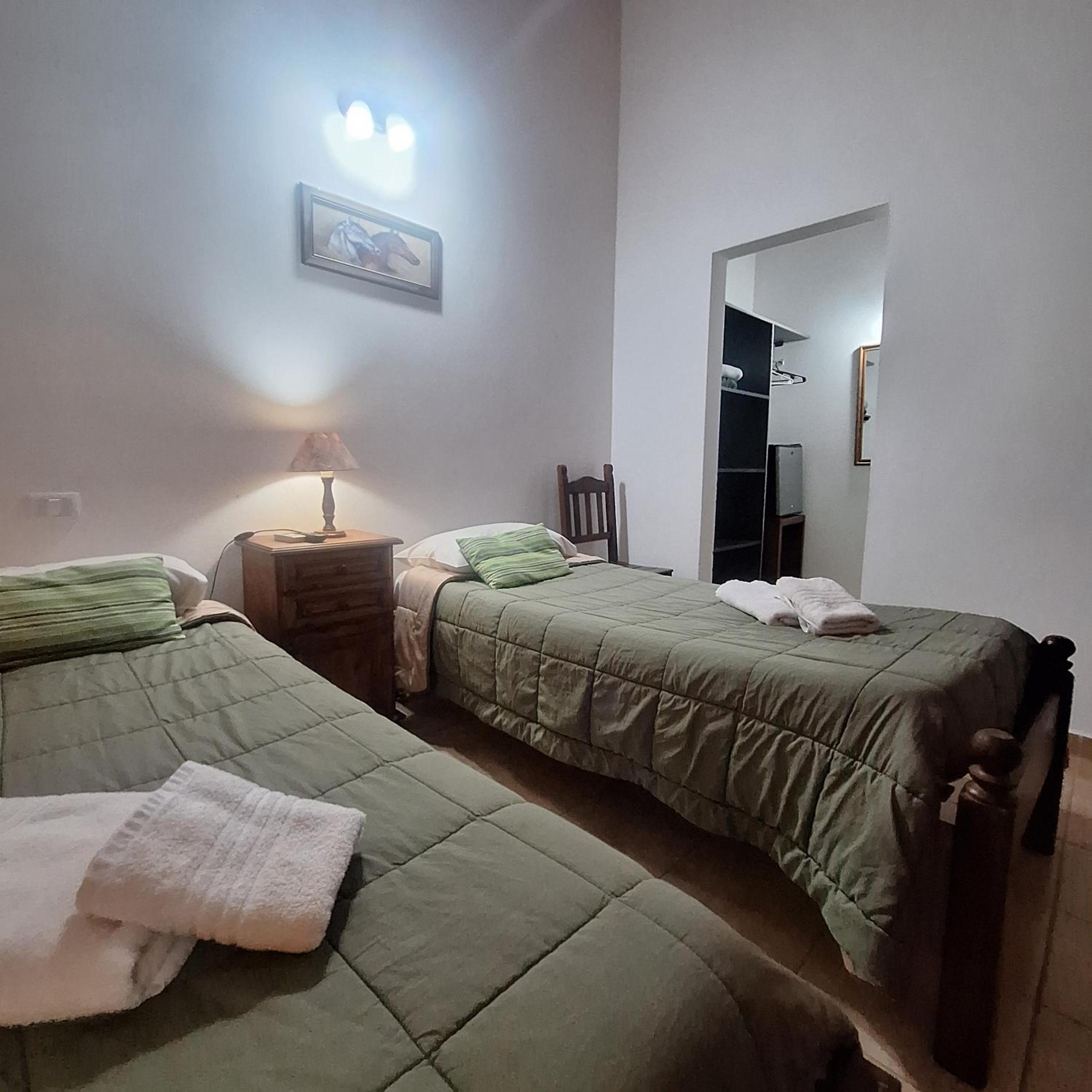 Basic Triple Room photo 3