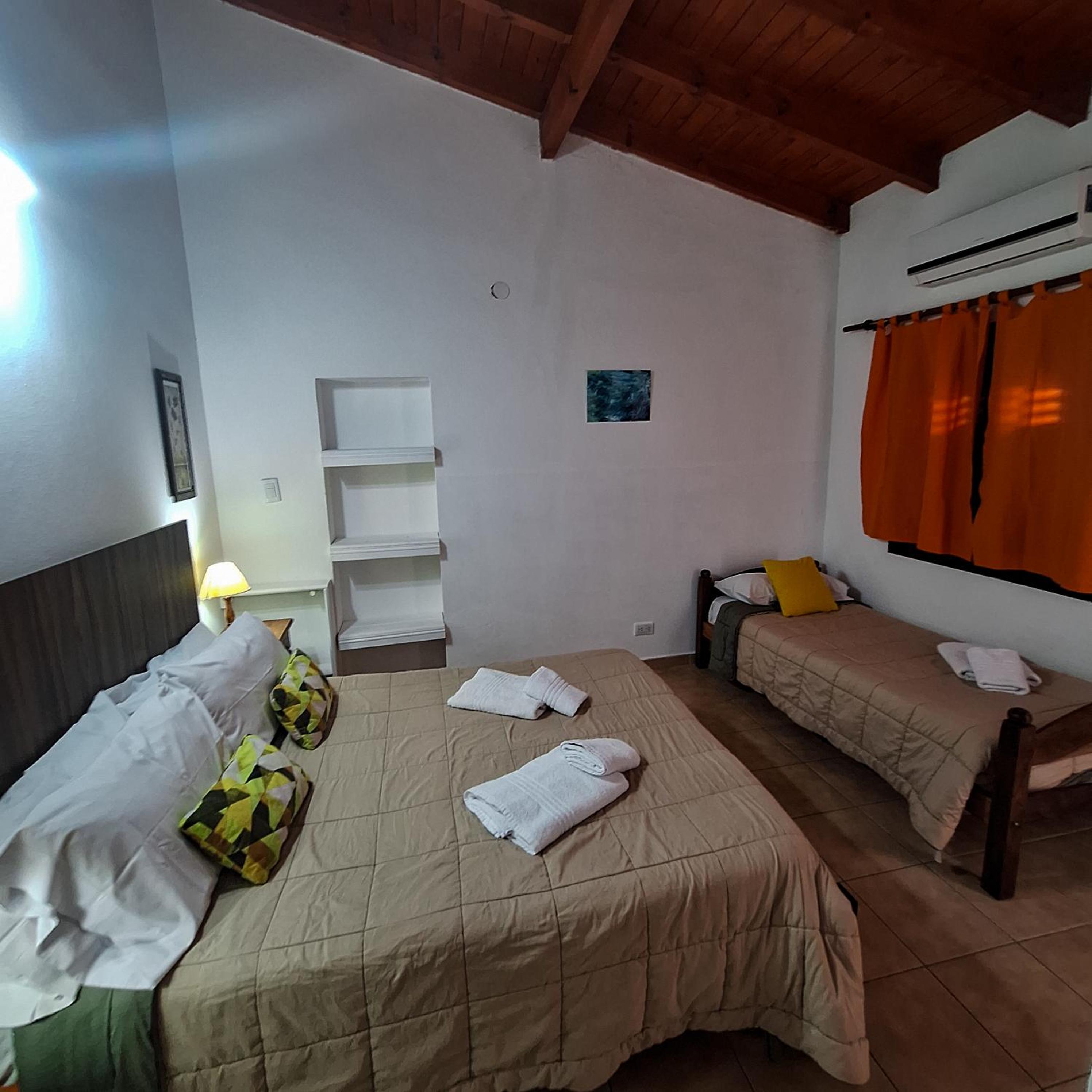 Basic Triple Room photo 2