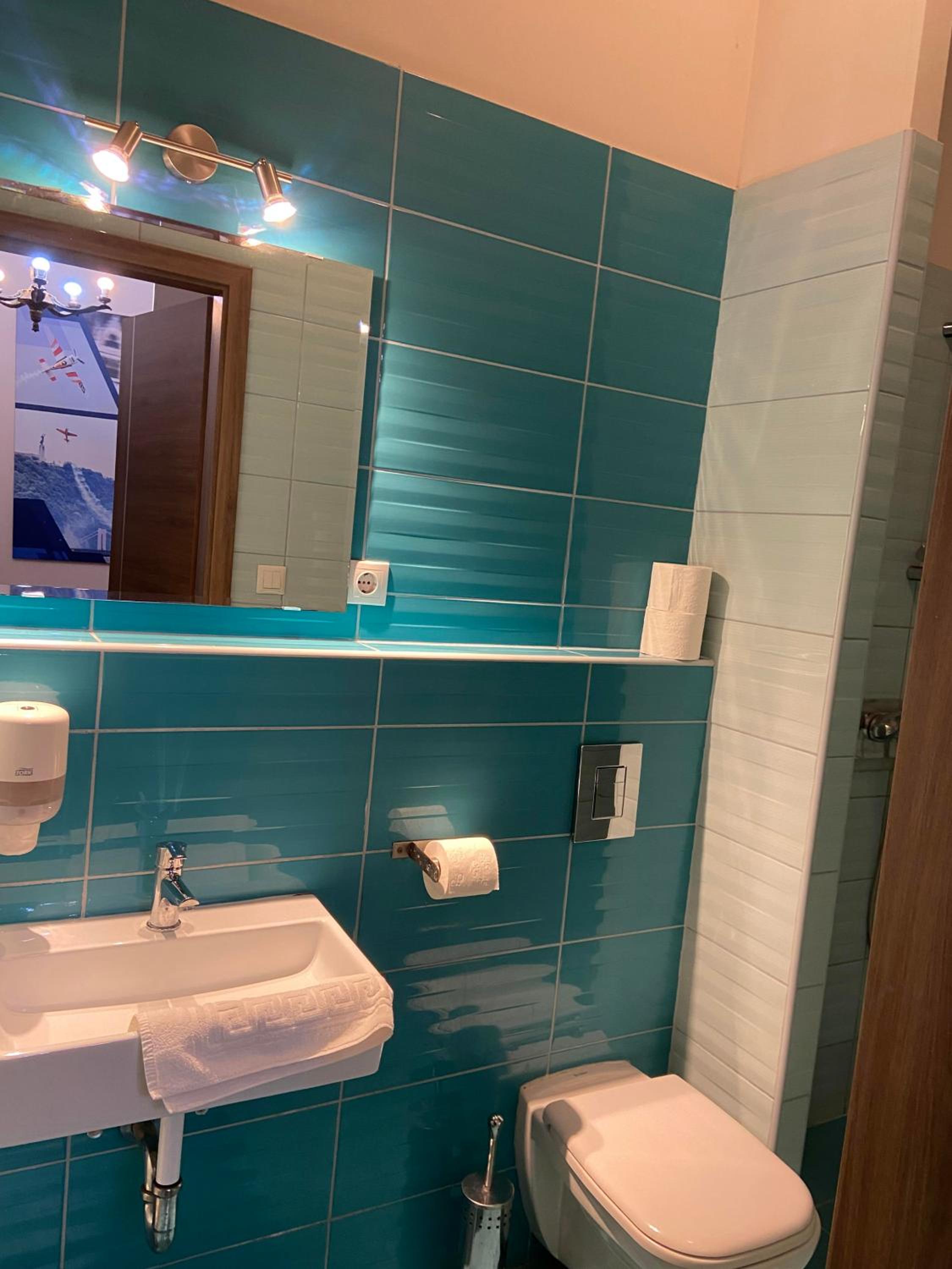 Standard Triple Room - Photo 13