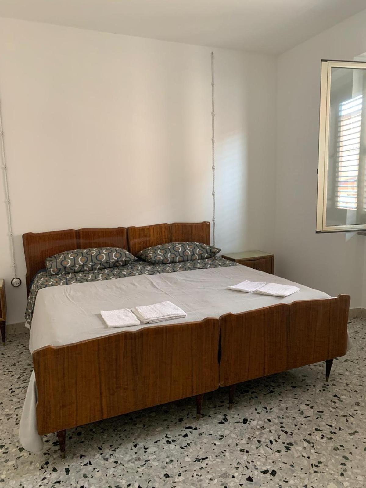 Deluxe Room - Photo 15