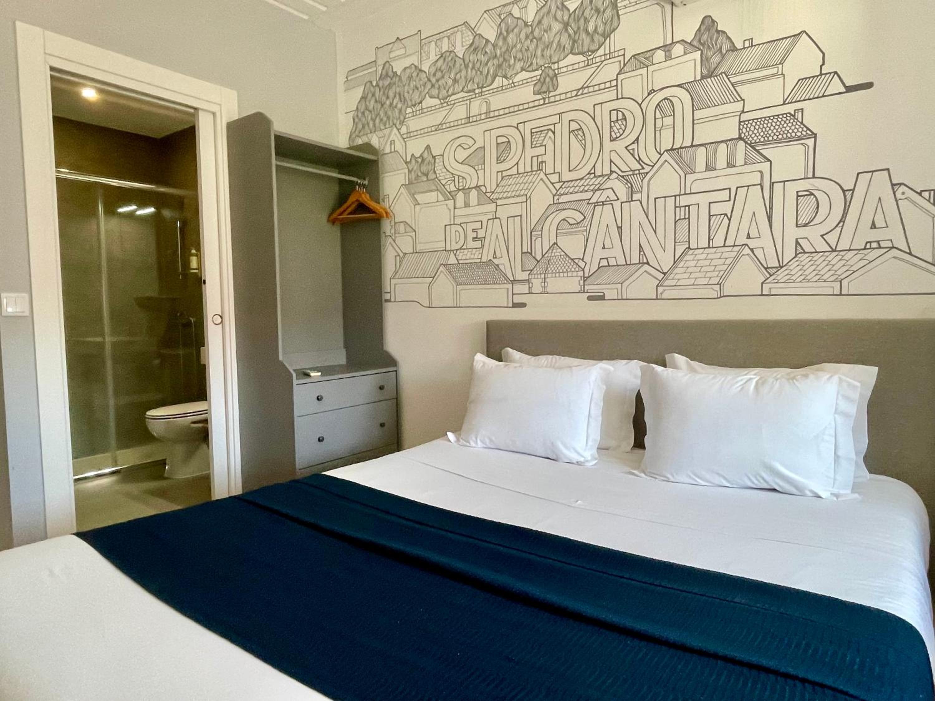Double Room with Private Bathroom photo 3