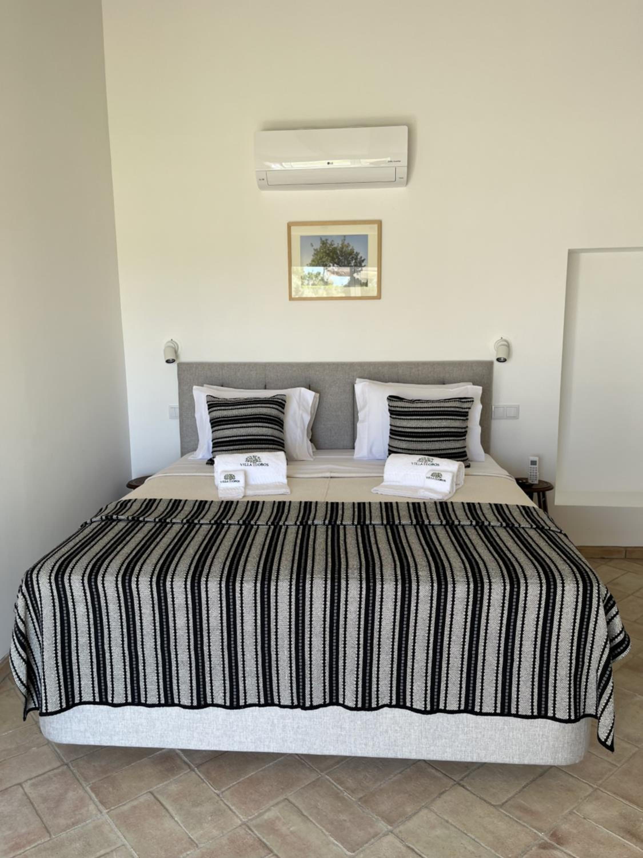 Deluxe King Suite