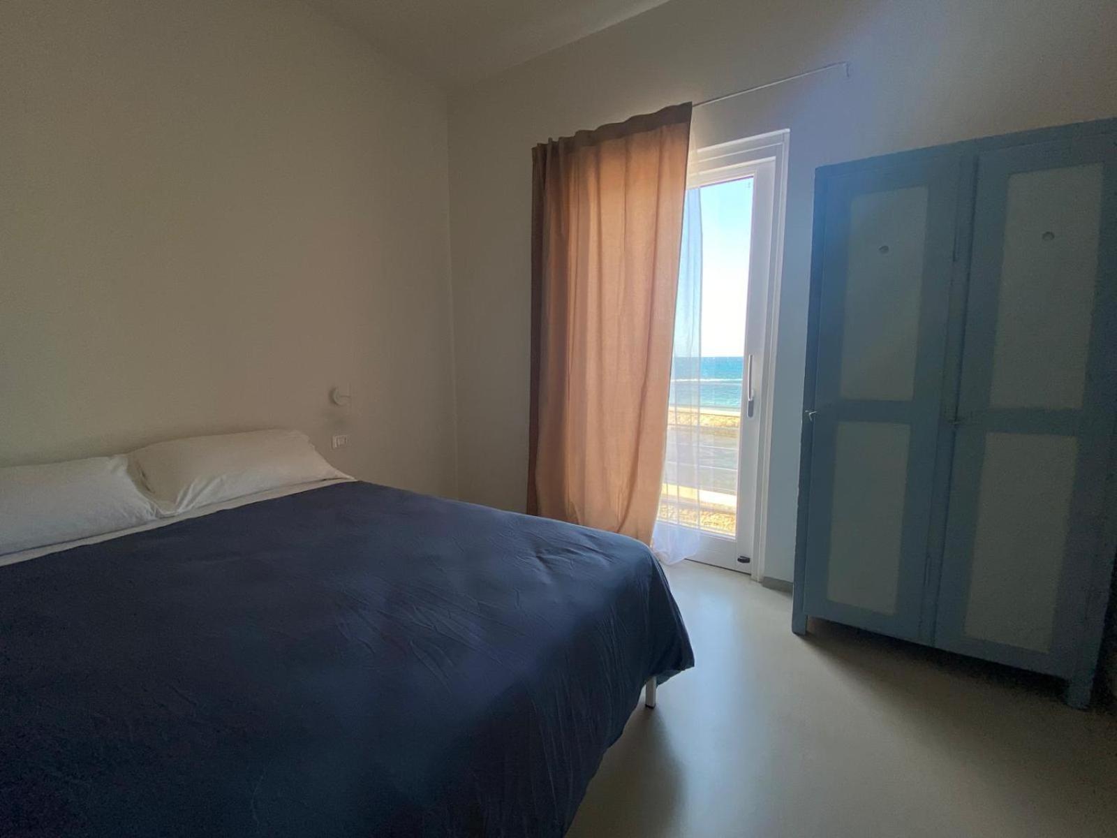 Three-Bedroom Apartment with Sea View photo 3