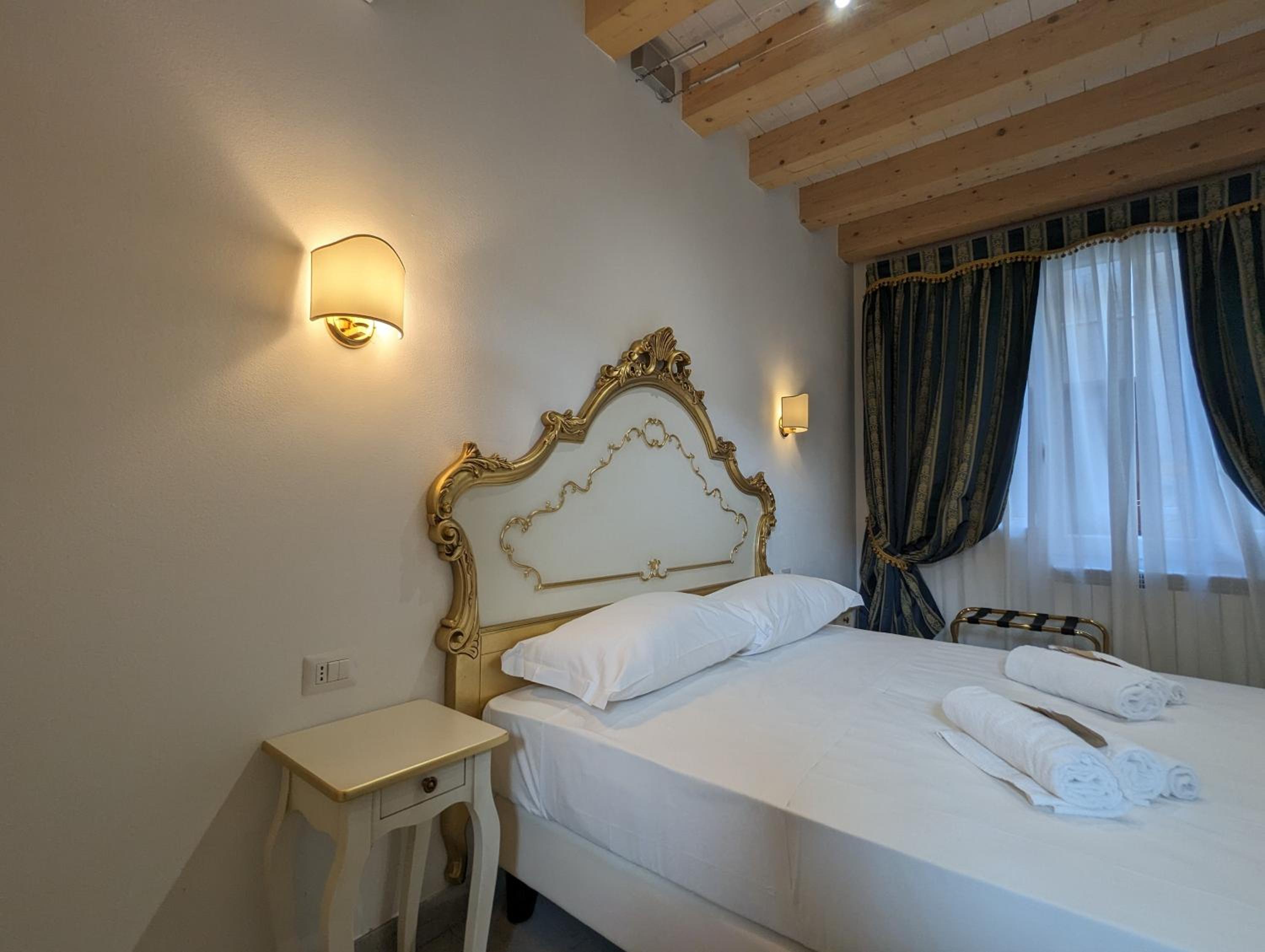 Deluxe Room photo 1