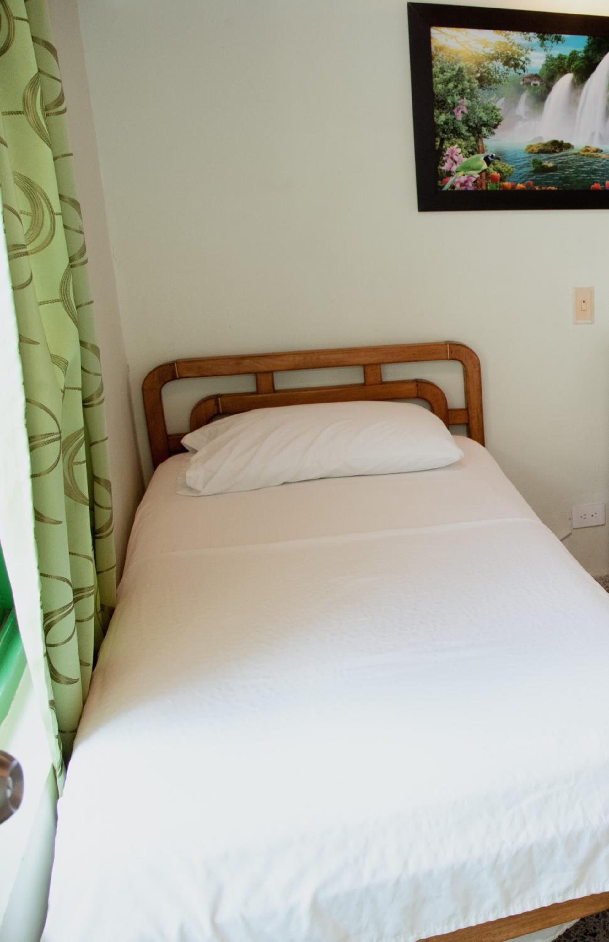 Single Room photo 3
