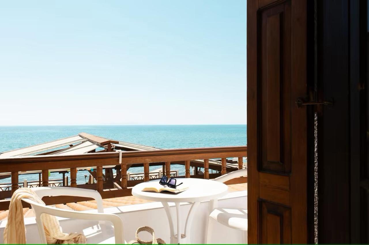 Studio with Sea View photo 2
