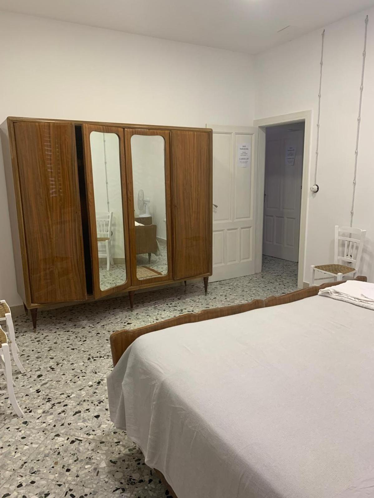 Deluxe Room - Photo 2