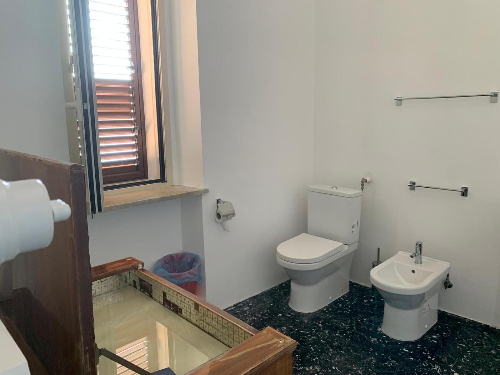 Deluxe Double Room with Sea View - Photo 4